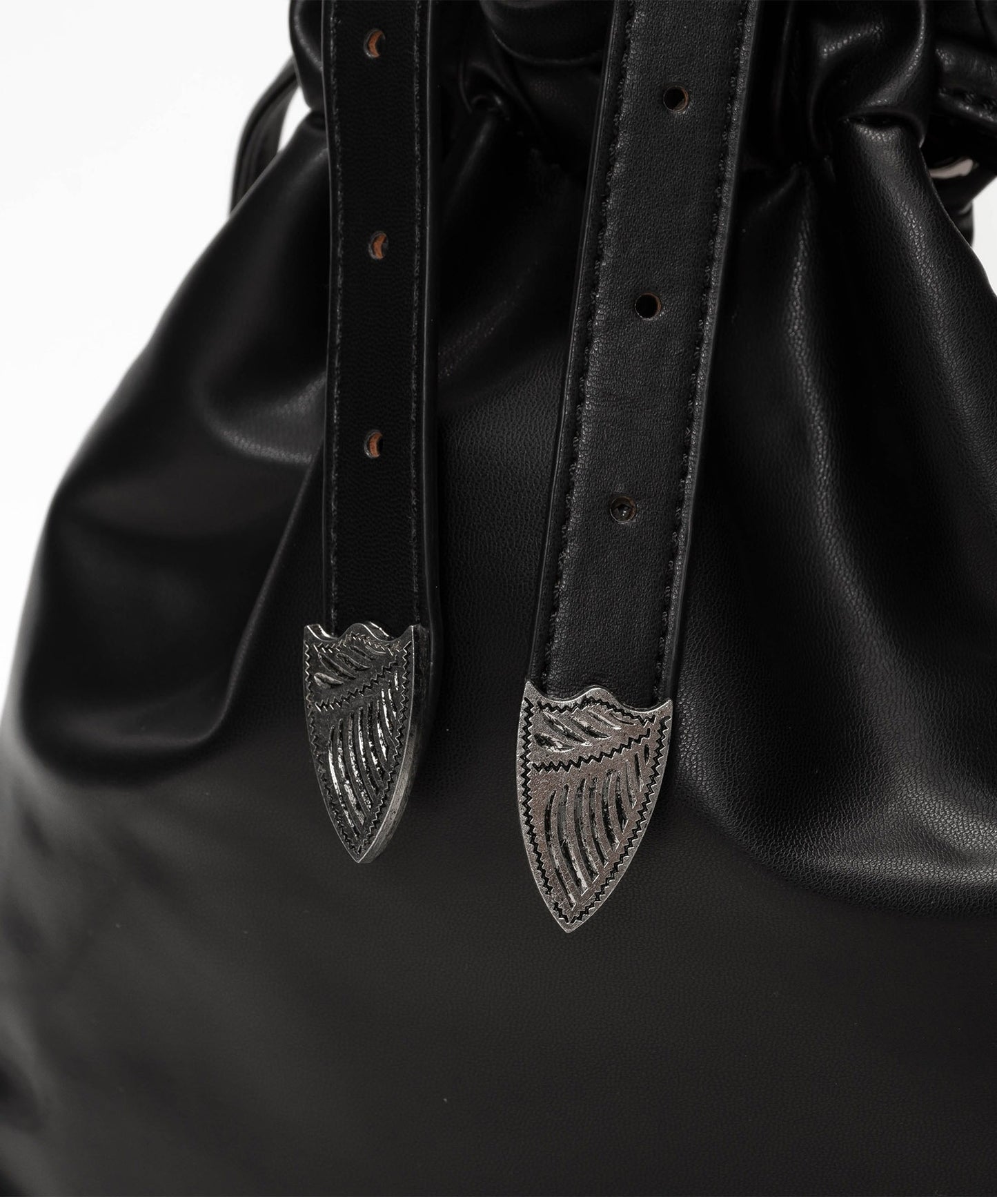 🇯🇵CONCHO BUCKLE BELT SHOULDER BAG