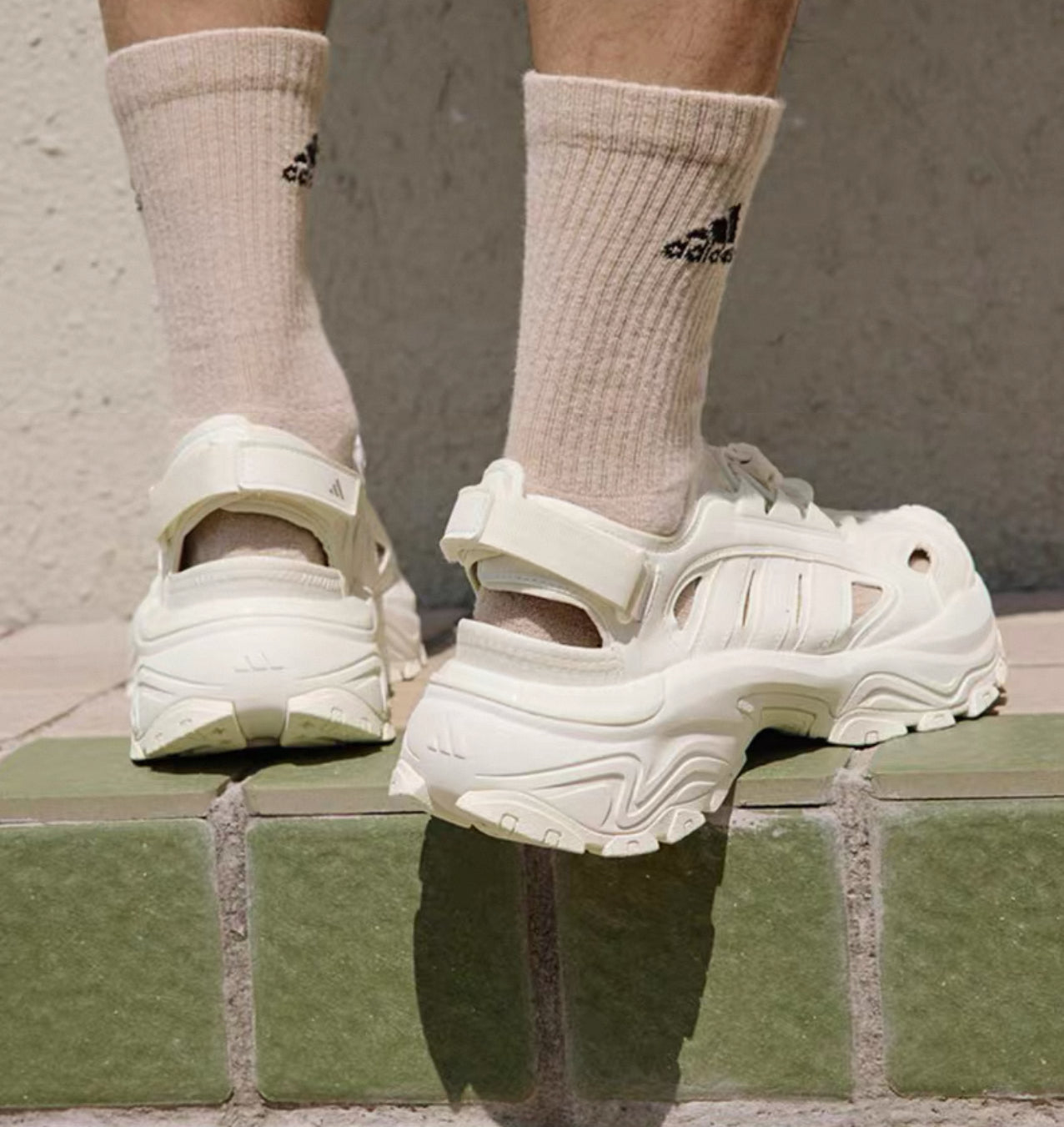 ADIDAS - SNEAKER SANDALS / BEACH FLIP-FLOPS