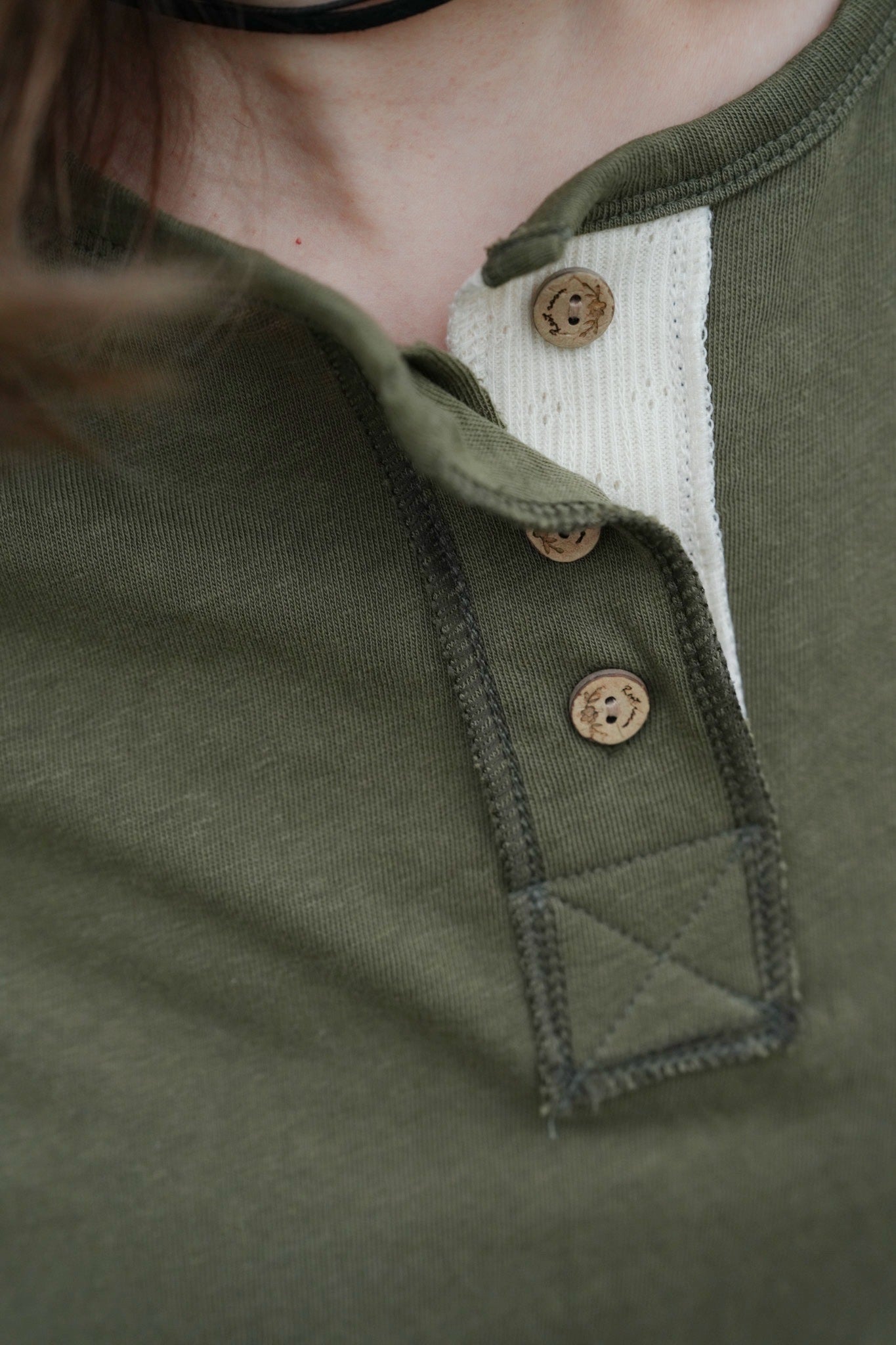 MZ739 100% NATURAL COTTON HENLEY NECK TOP 【 2件減-$20, 4件減-$50 】
