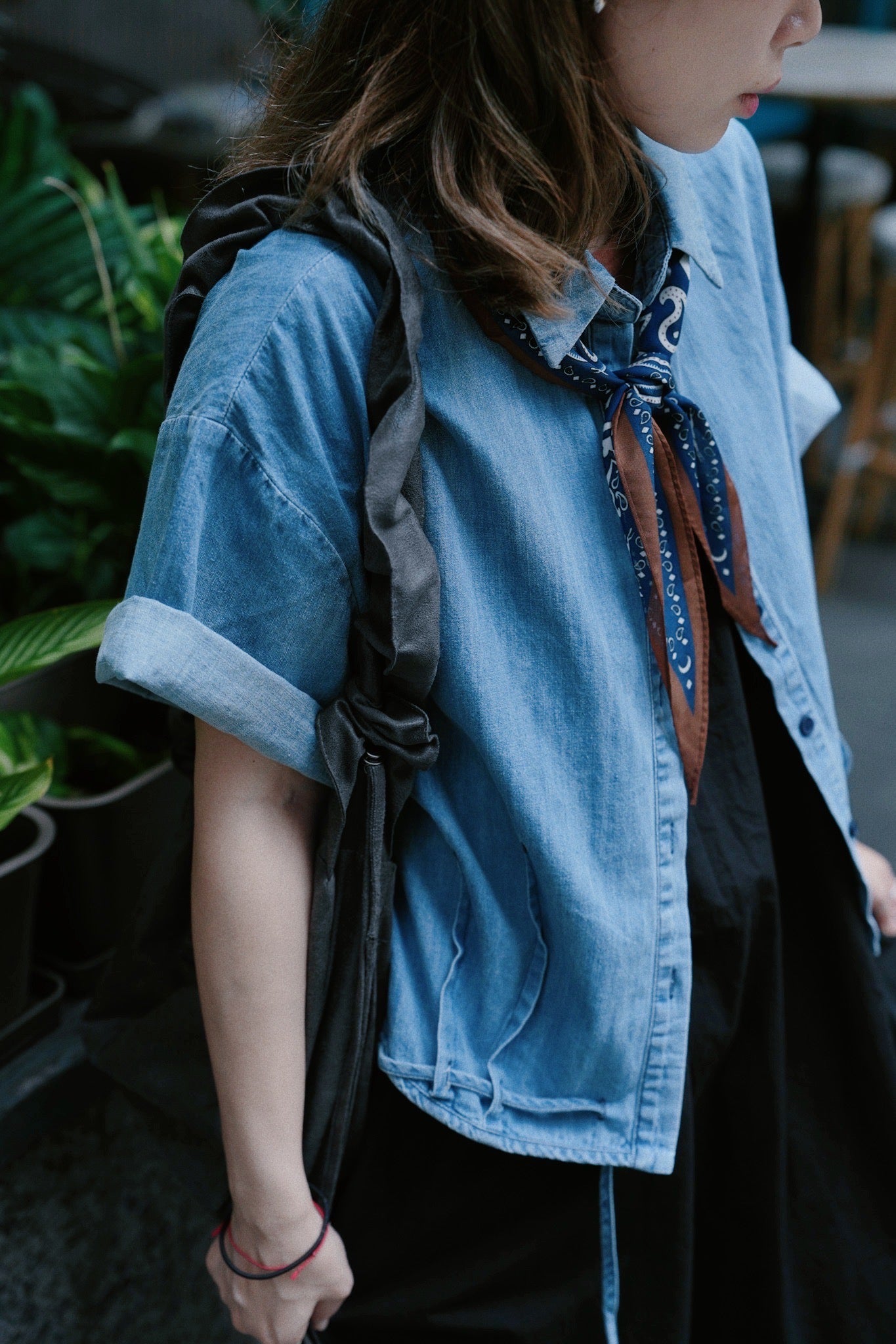 MZ826 PLEATED DENIM BOXY SHIRT