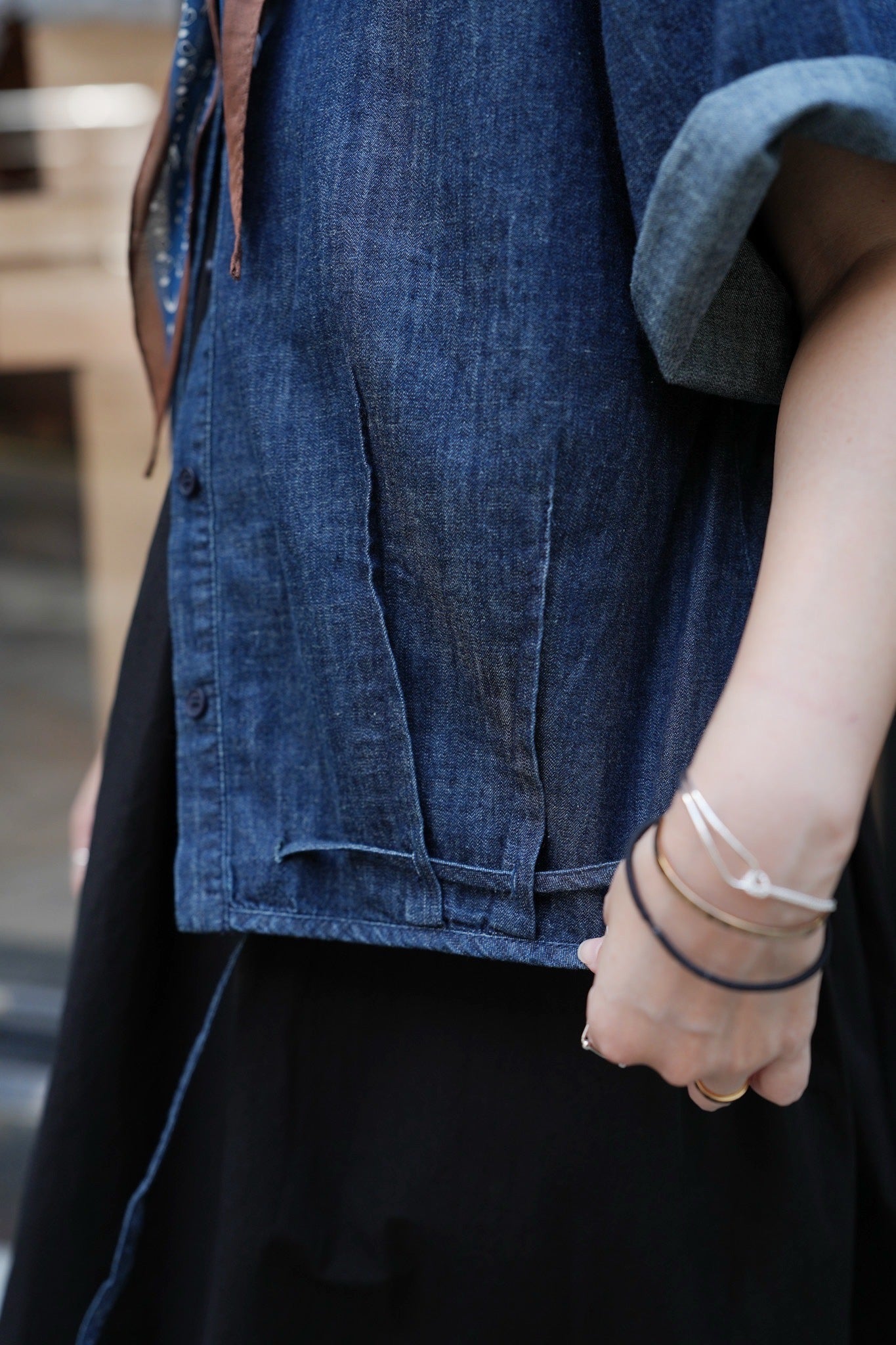 MZ826 PLEATED DENIM BOXY SHIRT