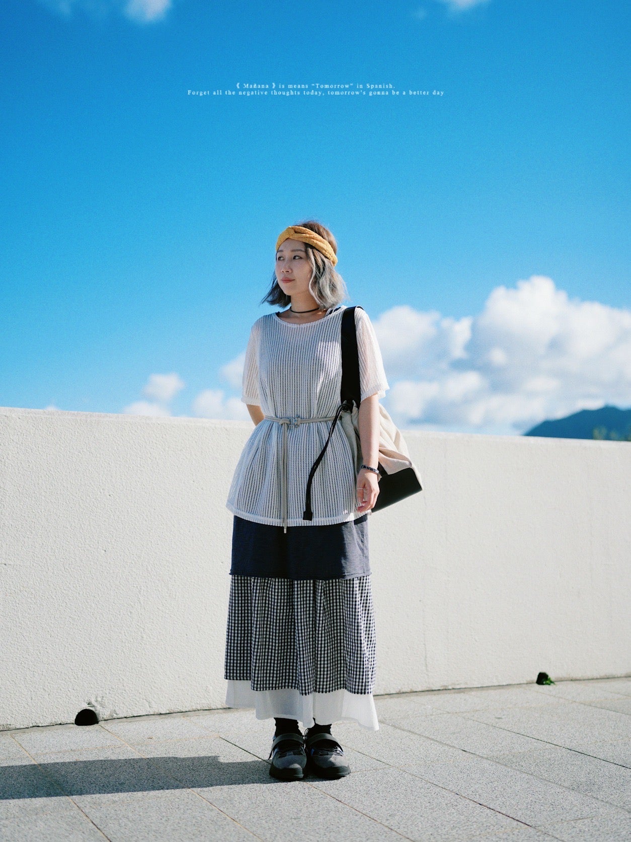 MZ381 Canvas Shoulder Bag