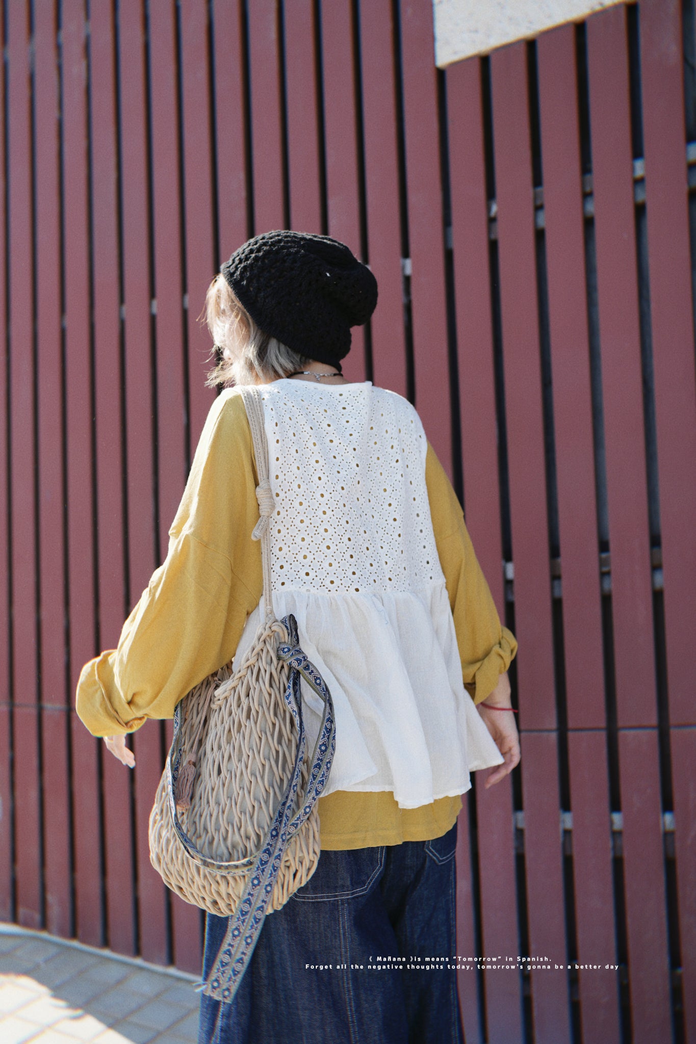 CA648 EMBROIDERED RIBBON VEST TOP