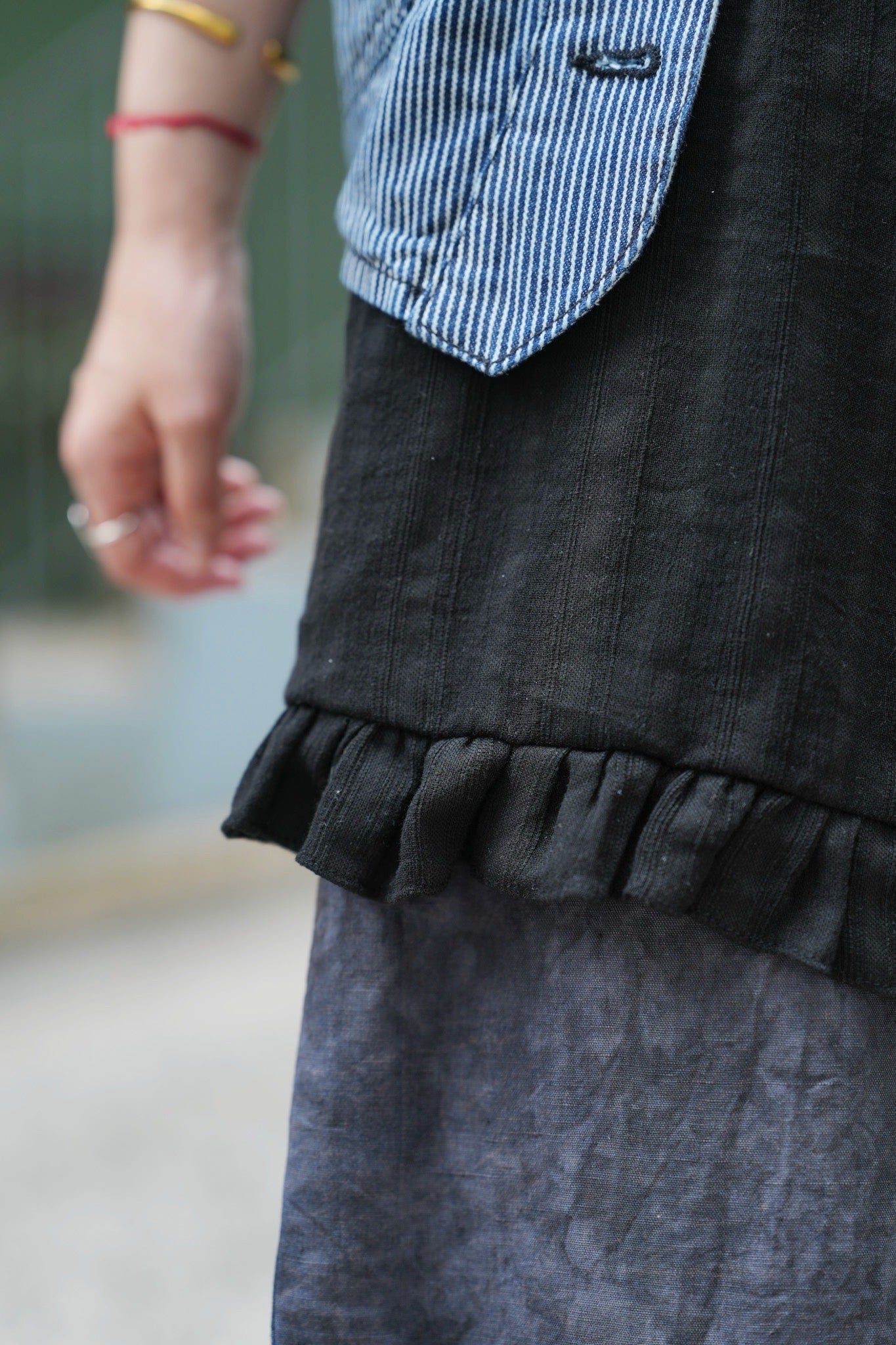 MZ746 SOFT RUFFLE MIDI DRES