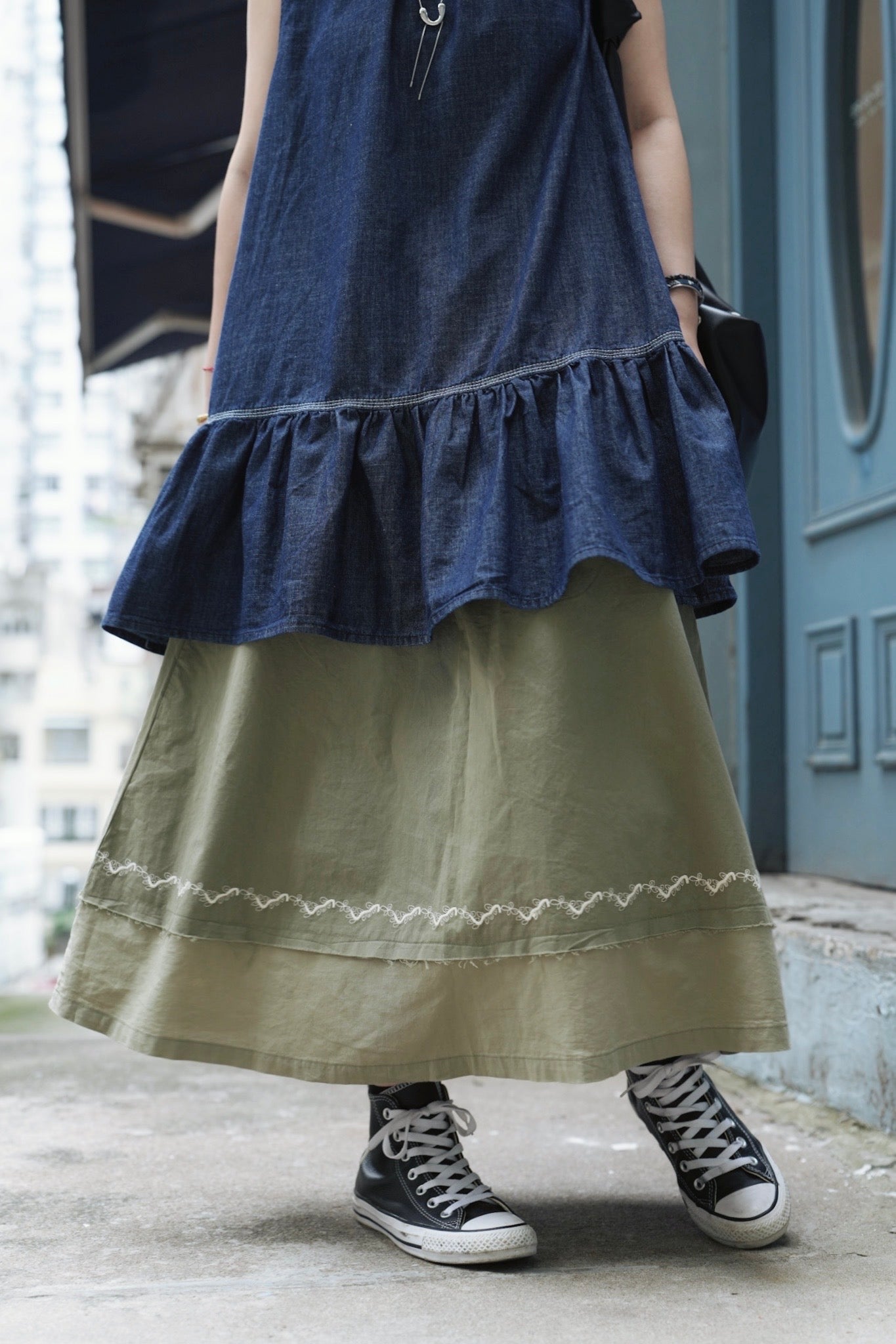 MZ701 EMBROIDERED BORDER LAYER SKIRT
