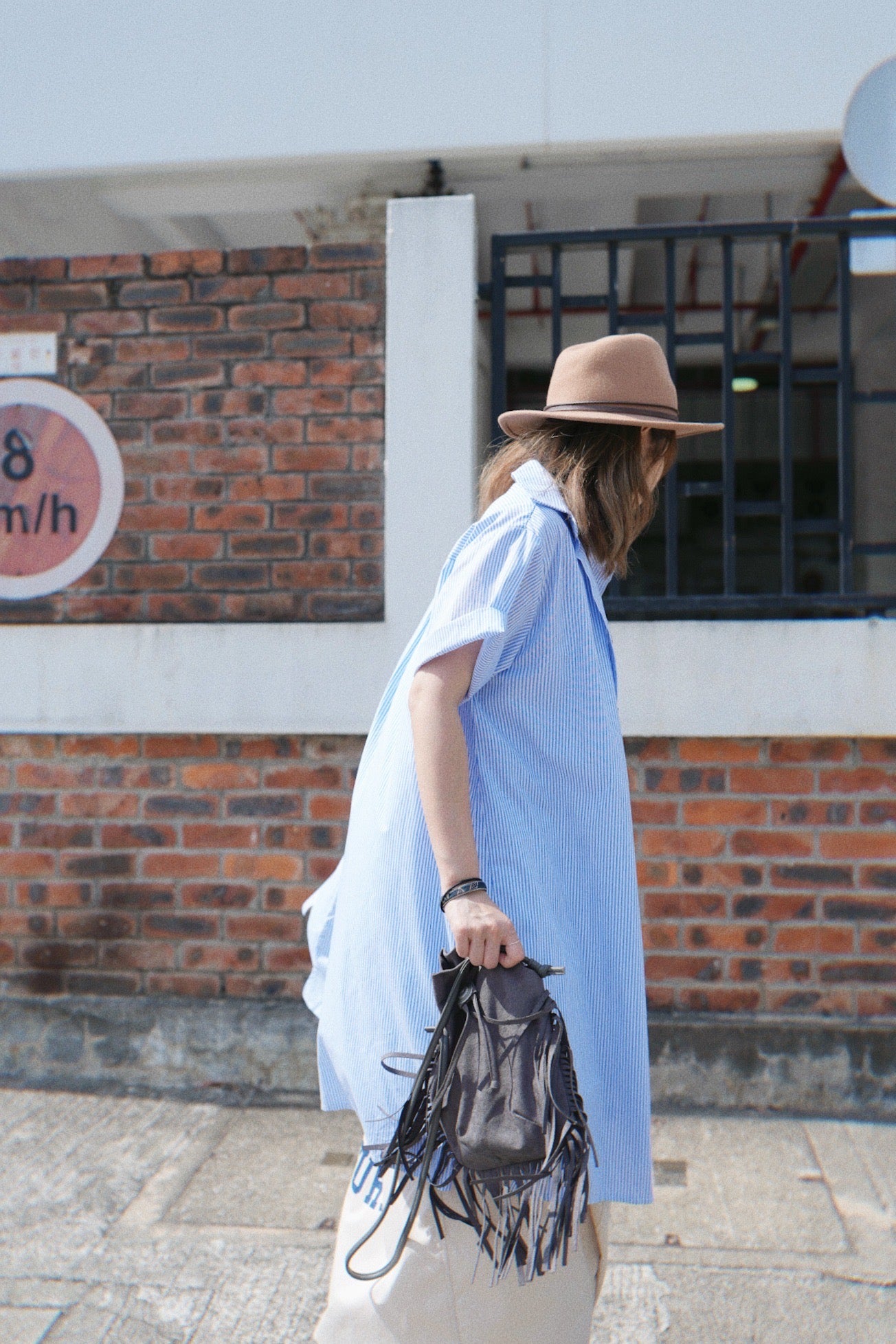 NA444 CONCHO SUEDE BAG