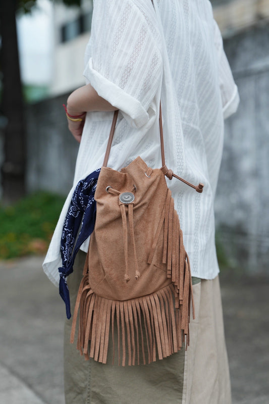 NA444 CONCHO SUEDE BAG