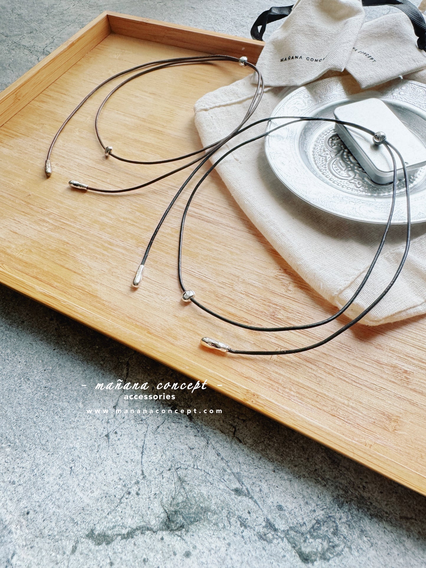 MZ618 LEATHER WRAP NECKLACE