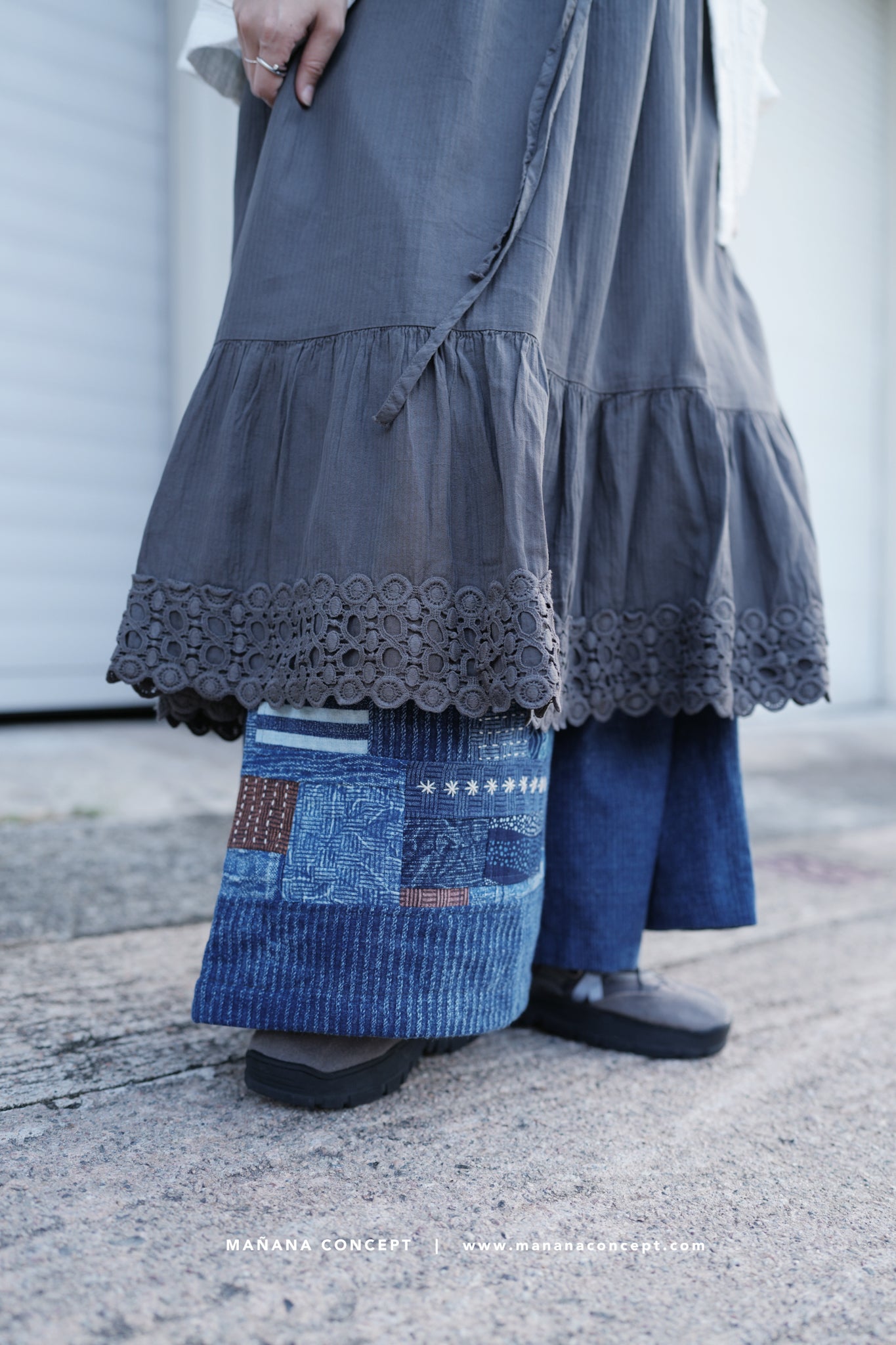 CA657 EMBROIDERED PLEATED ONE PIECE DRESS