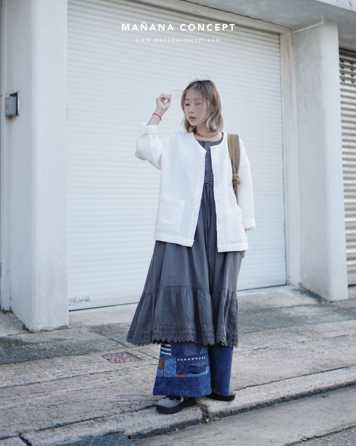 CA656 Hikari Light-Weight Crepe Cardigan