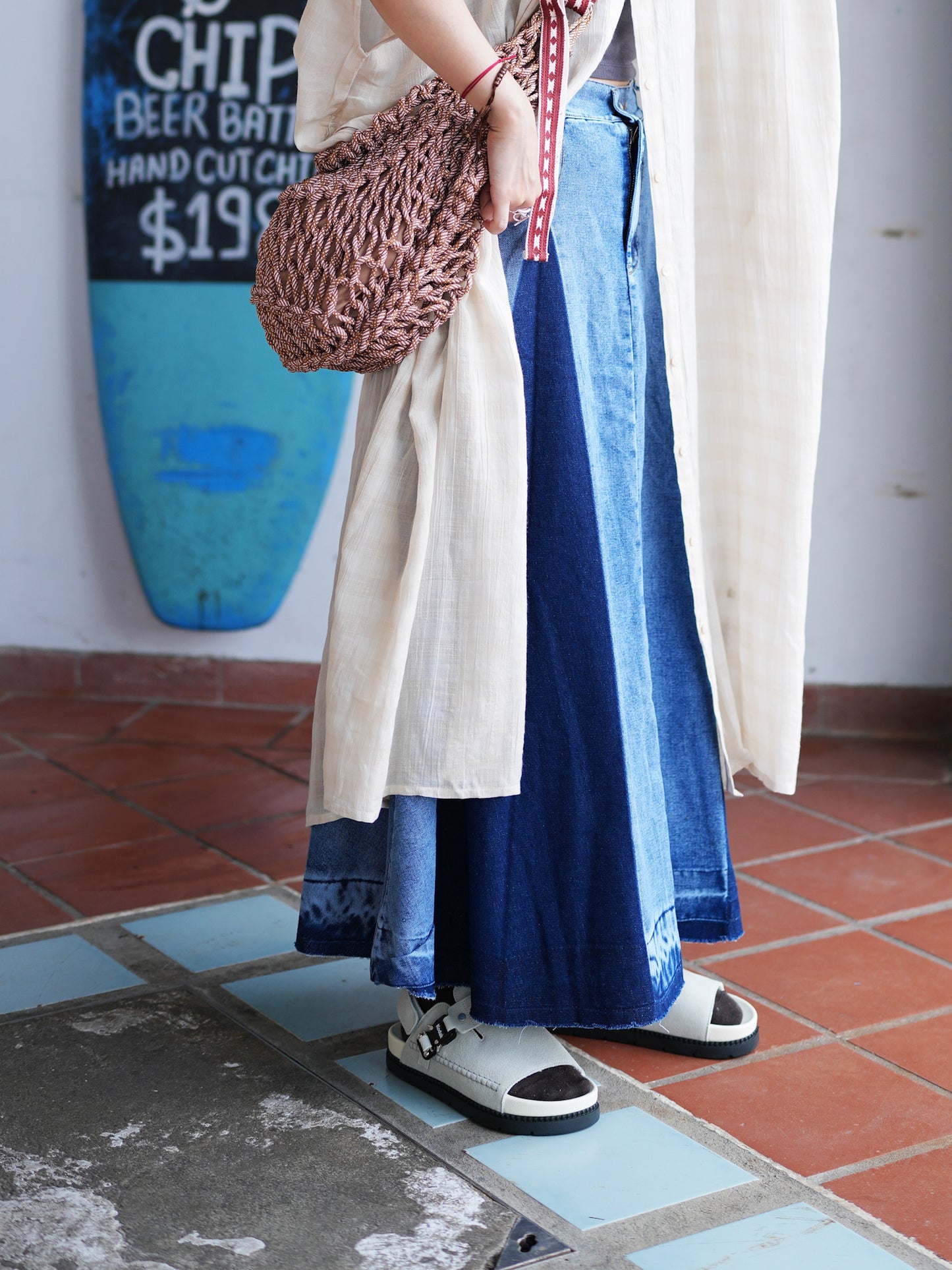 MZ501 CONTRASTED DENIM SKIRT