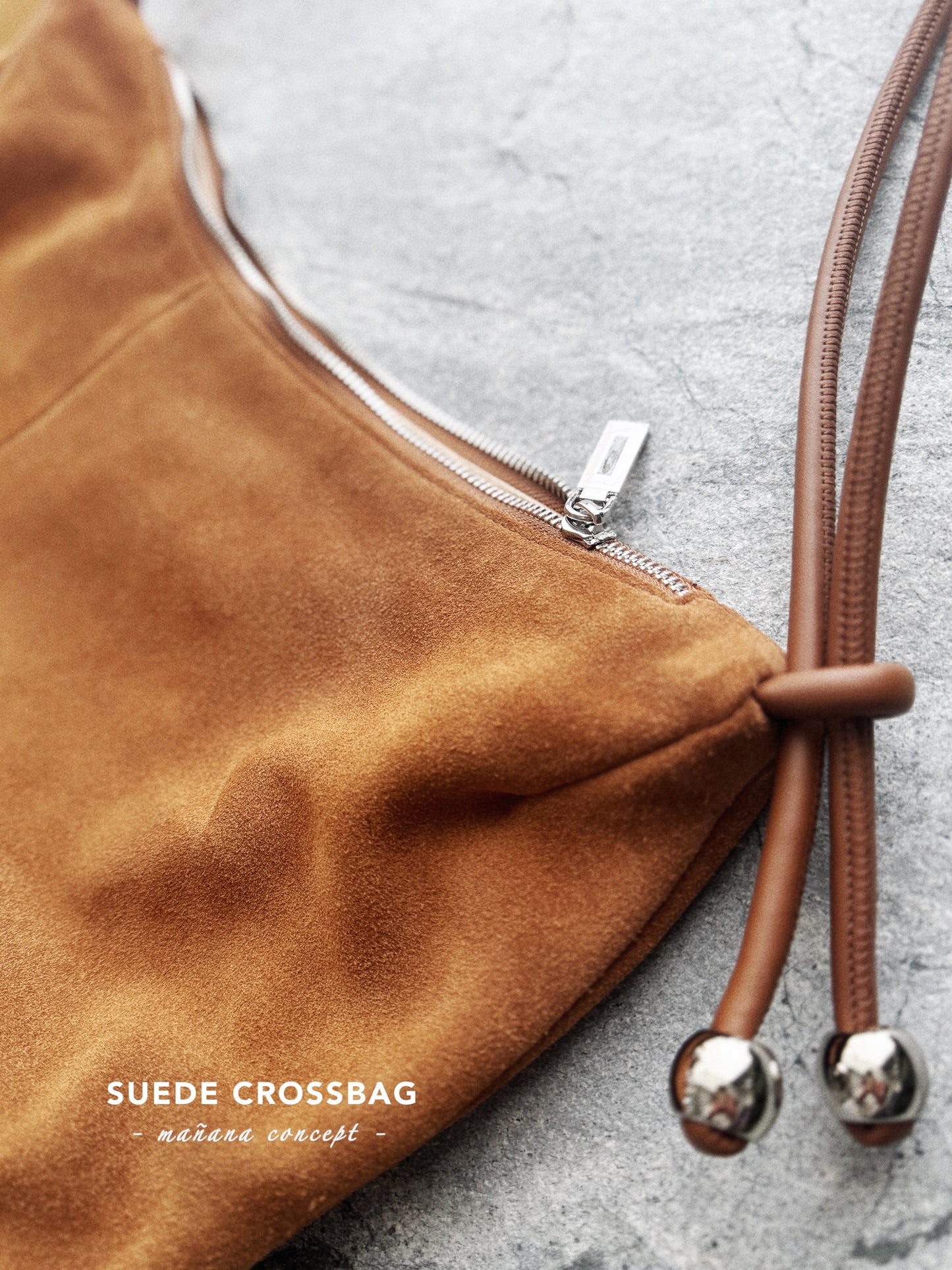 MZ613 SUEDE CROSSBAG