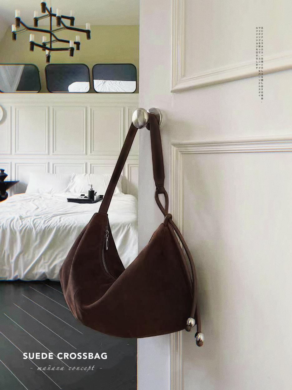 MZ613 SUEDE CROSSBAG