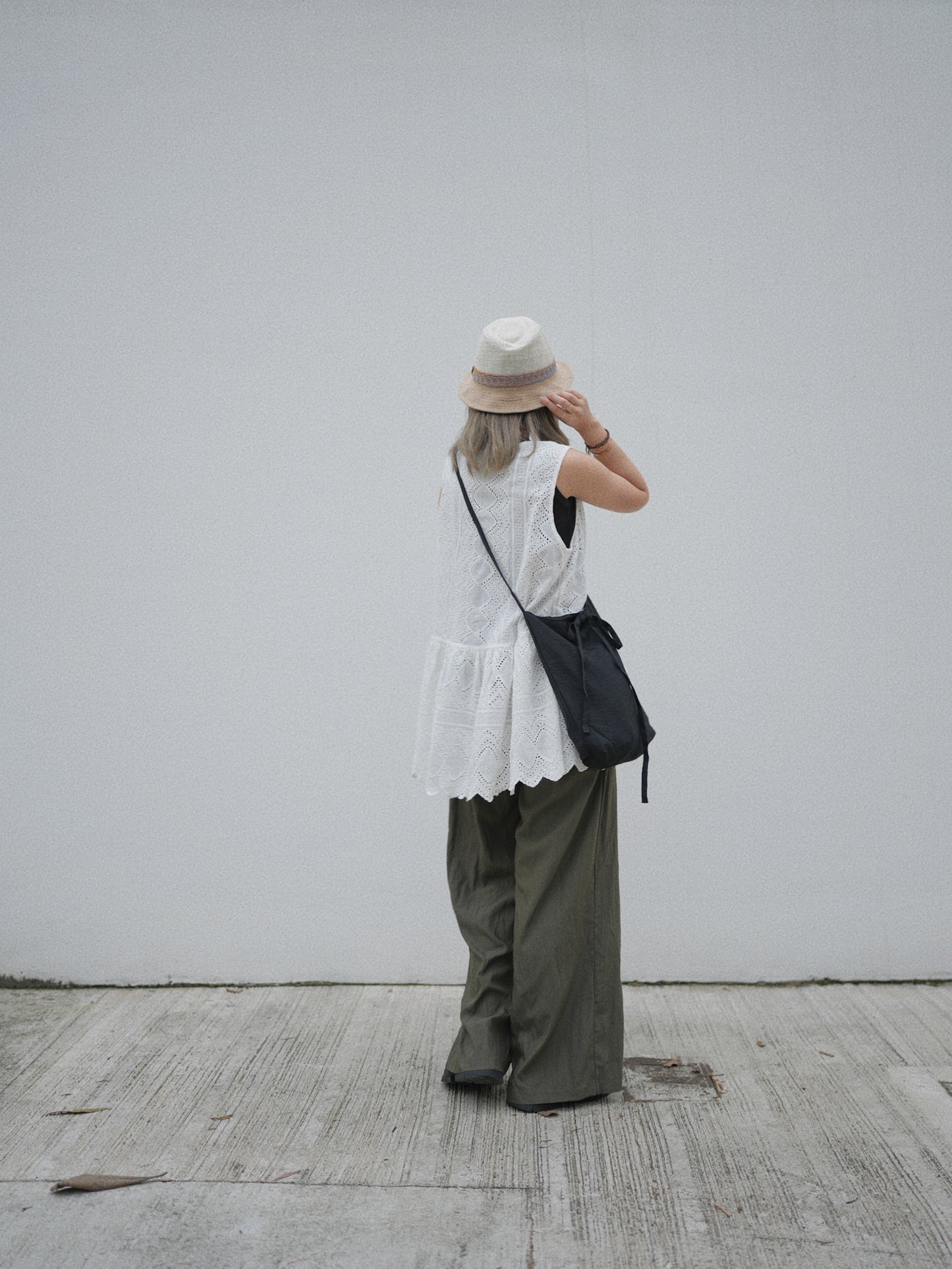 MZ328 Ribbon Crepe Crossbag