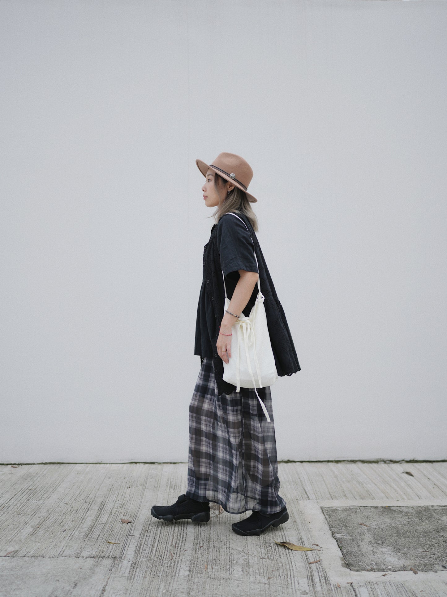 MZ328 Ribbon Crepe Crossbag