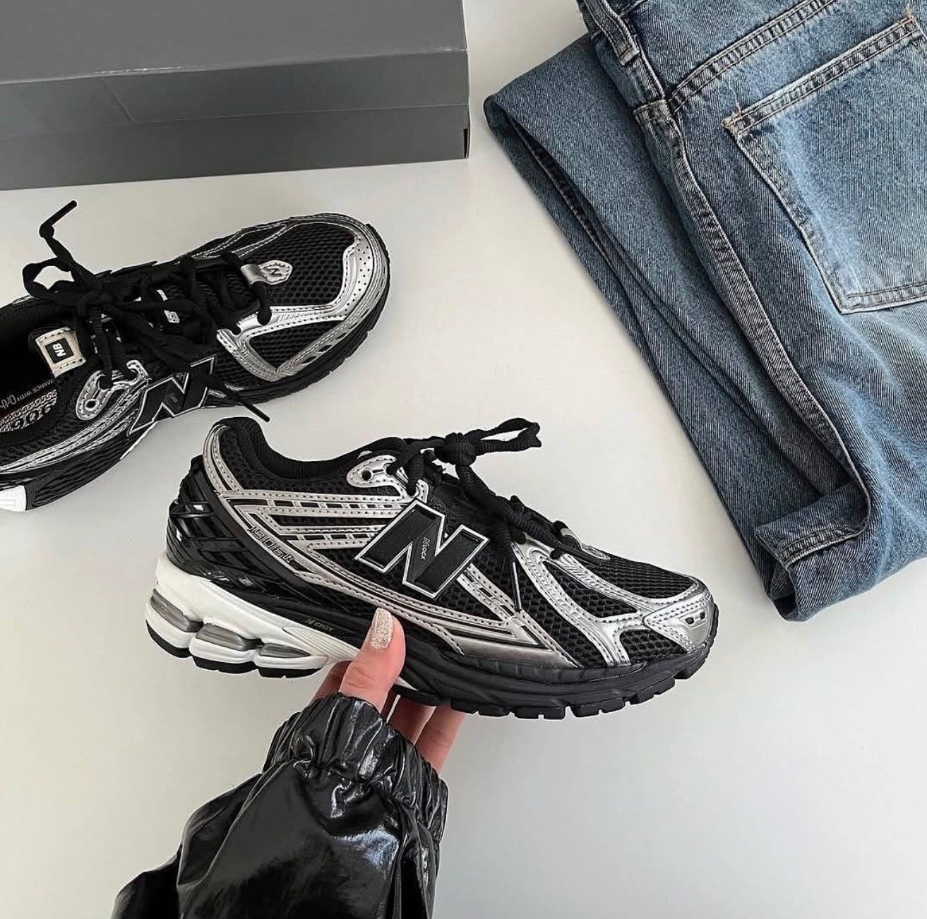 🇯🇵NEW BALANCE / U1906RCF 銀黑爆款!
