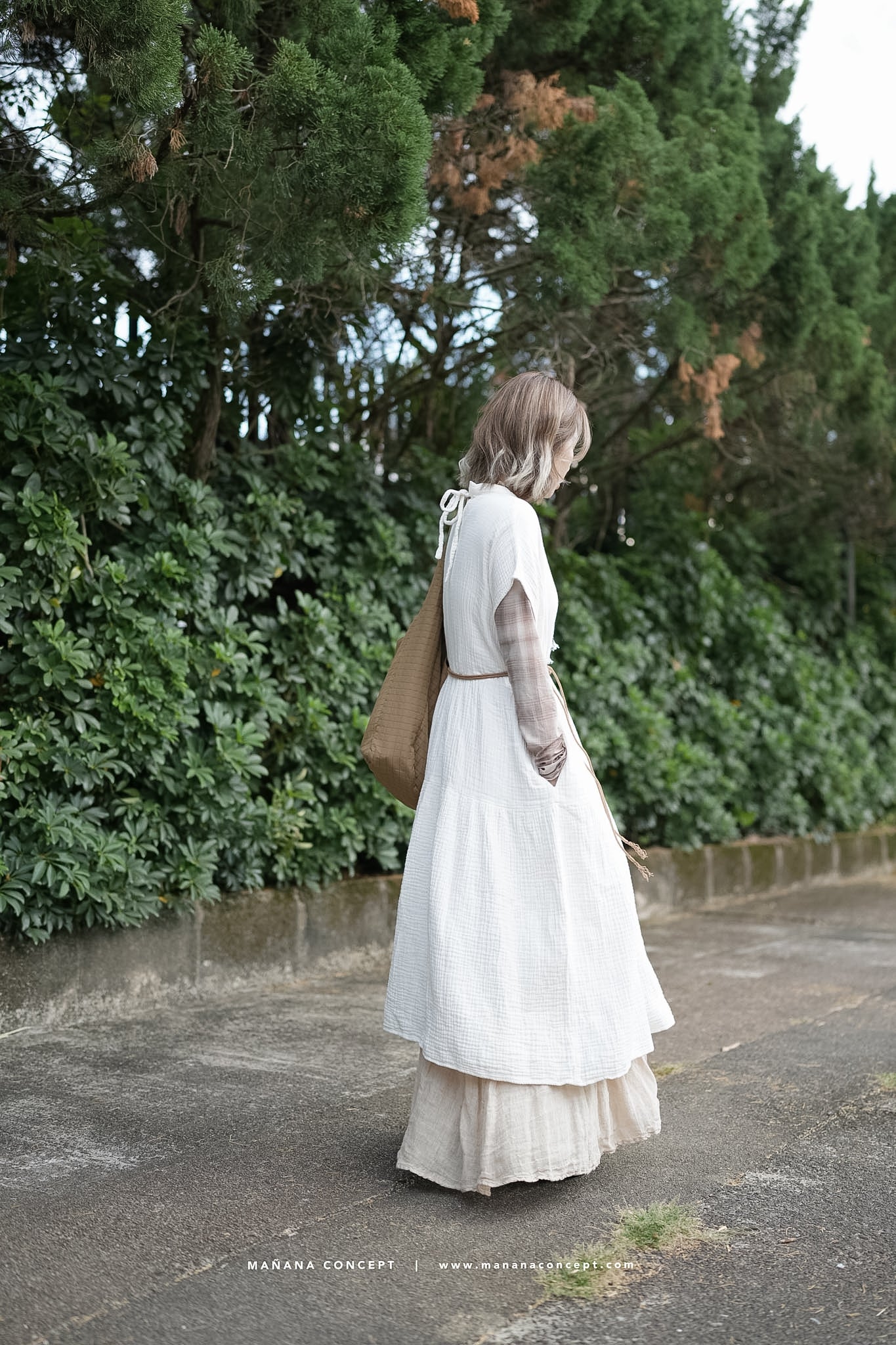 CA663 V-NECK BUTTON OP DRESS
