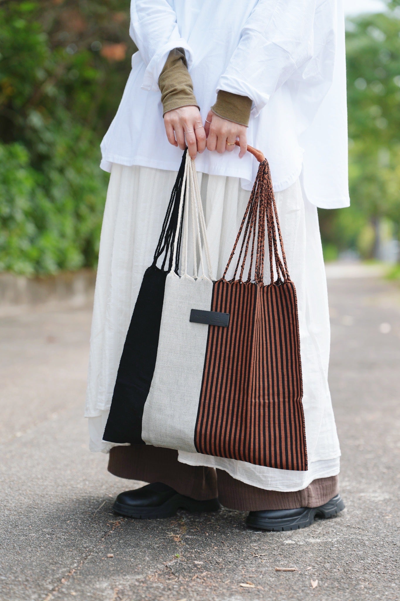 NA433 MOON BIRD HAND-WOVEN HAMMOCK BAG