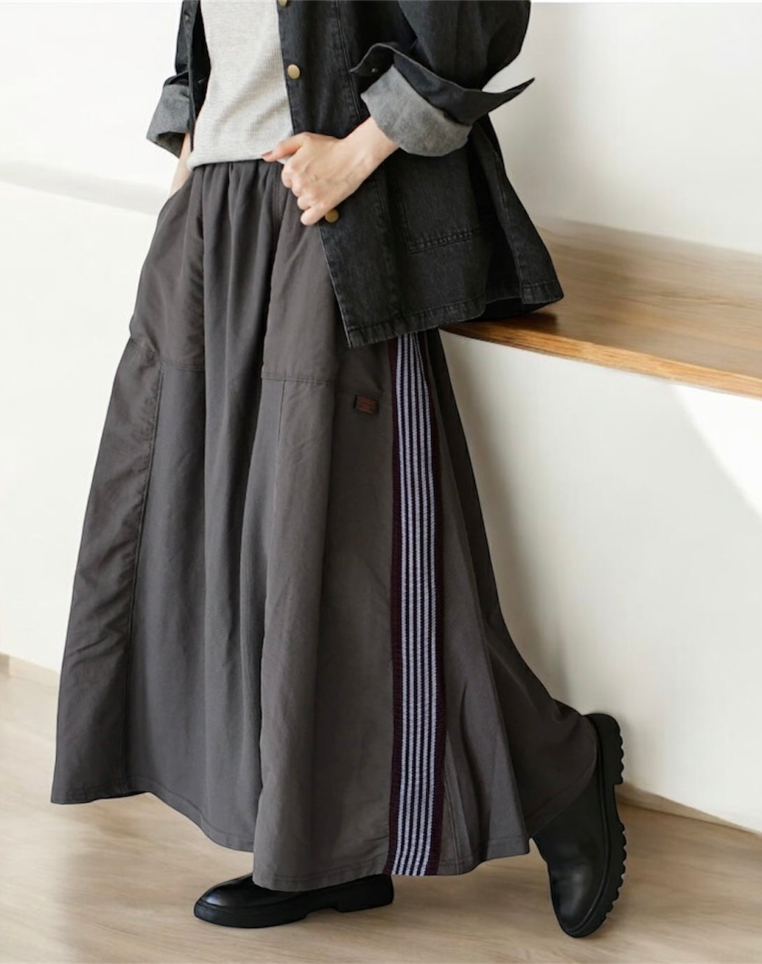 NA432 SIDE LINE REMAKE FLARE SKIRT