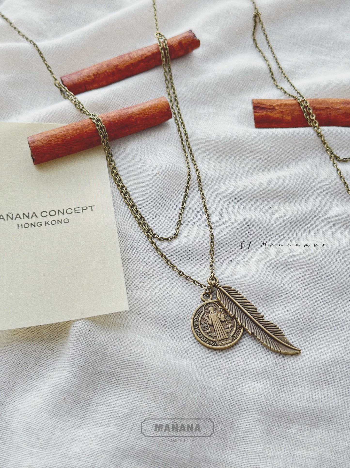 VA-100 Vintage Handmade Necklaces
