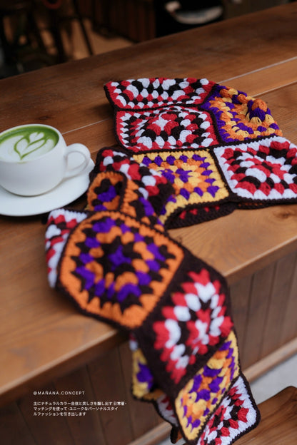 NA465 CROCHET GRANNY SQUARES HOODED SCARF