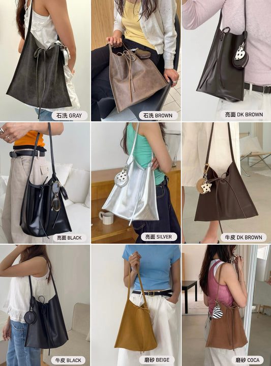 MB016 HANDMADE LEATHER FLAT SHOULDER BAG (單肩款）