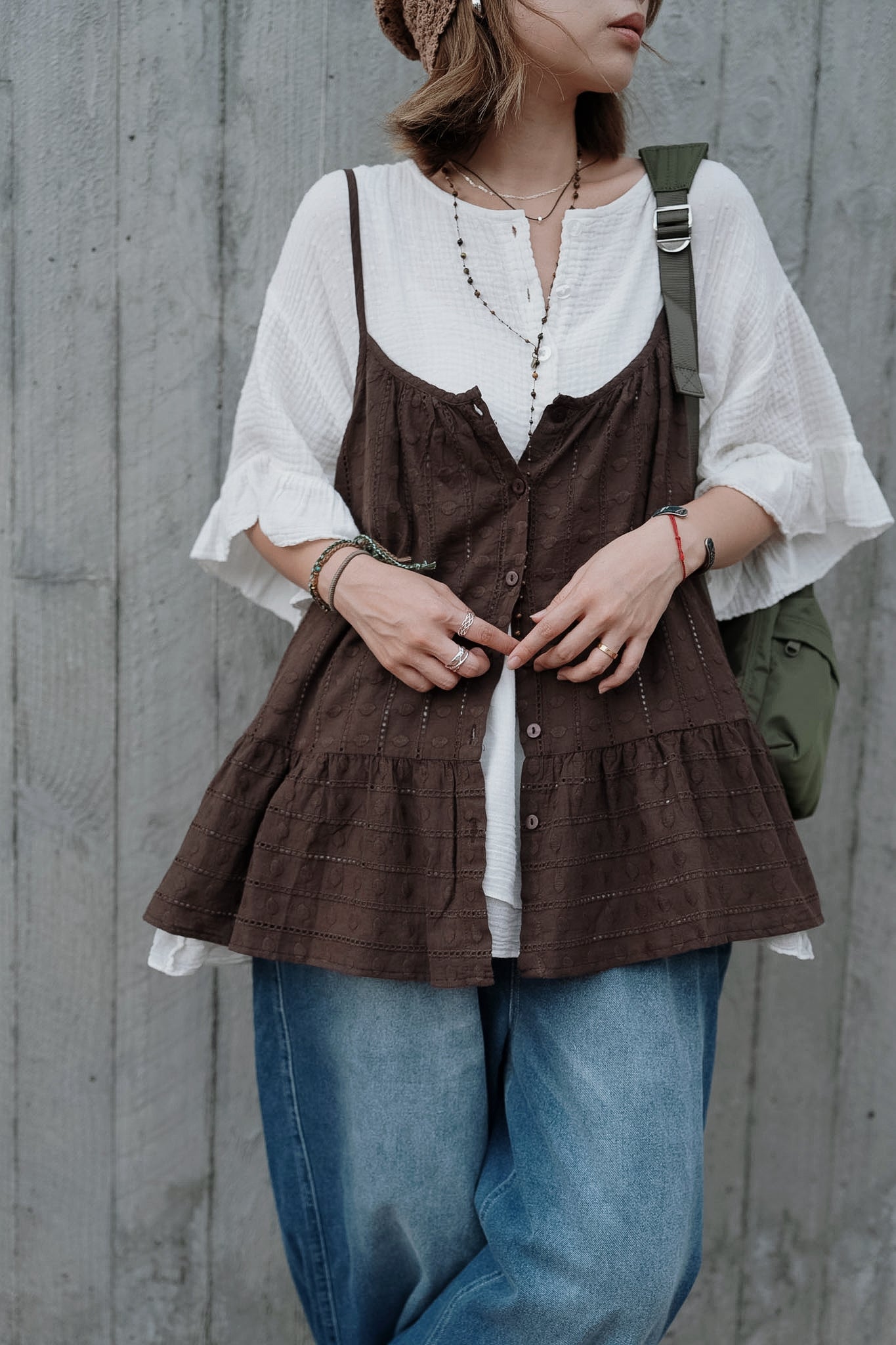 CB135 LADDER LACE TOP