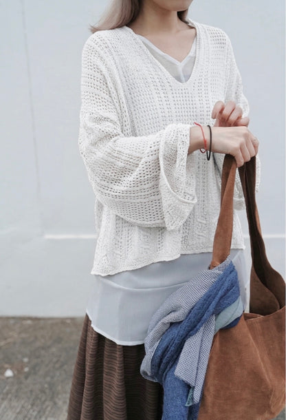 MZ973 EYELET KNIT BLOUSE