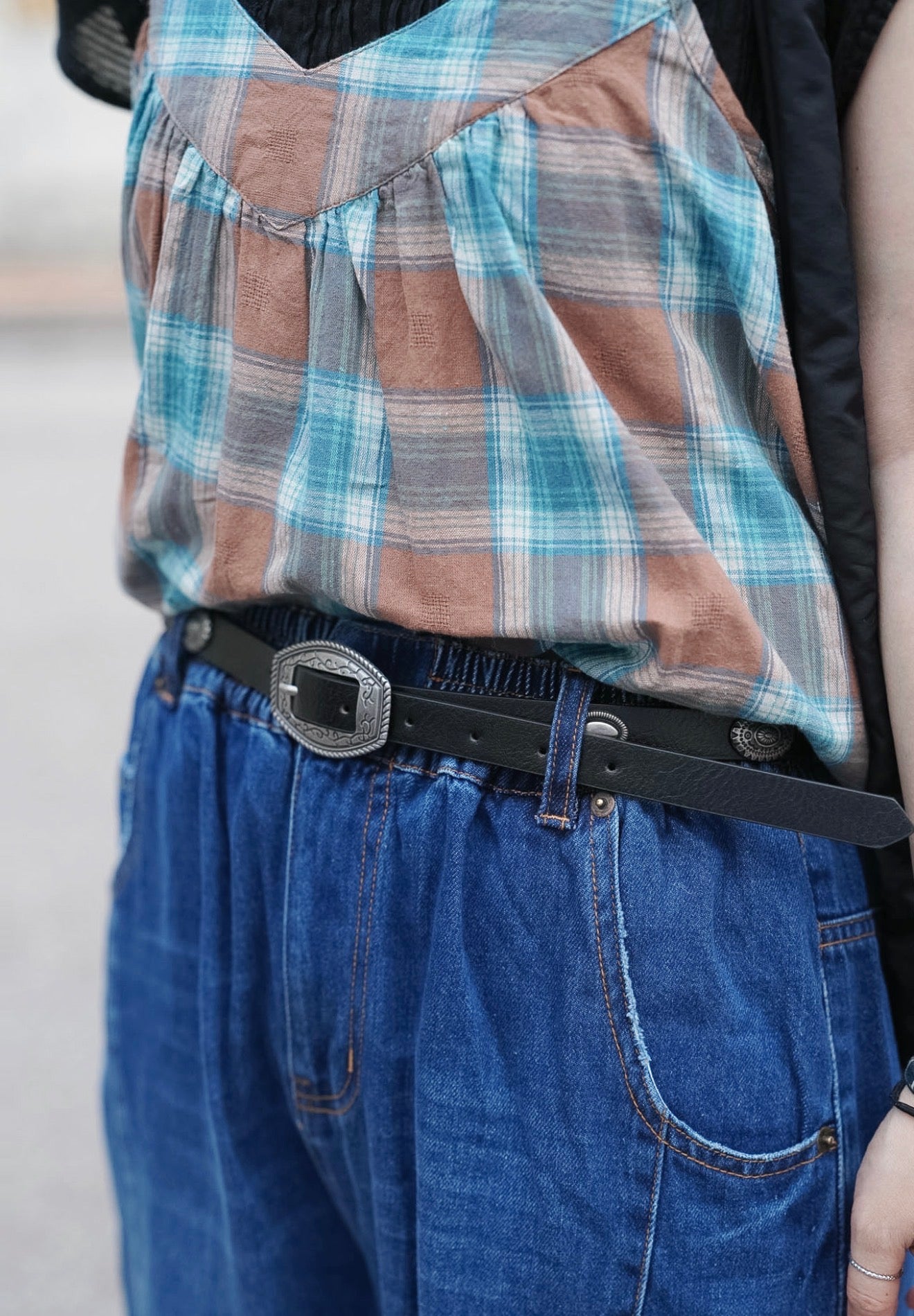 MB002 WESTERN CONCHO BELT