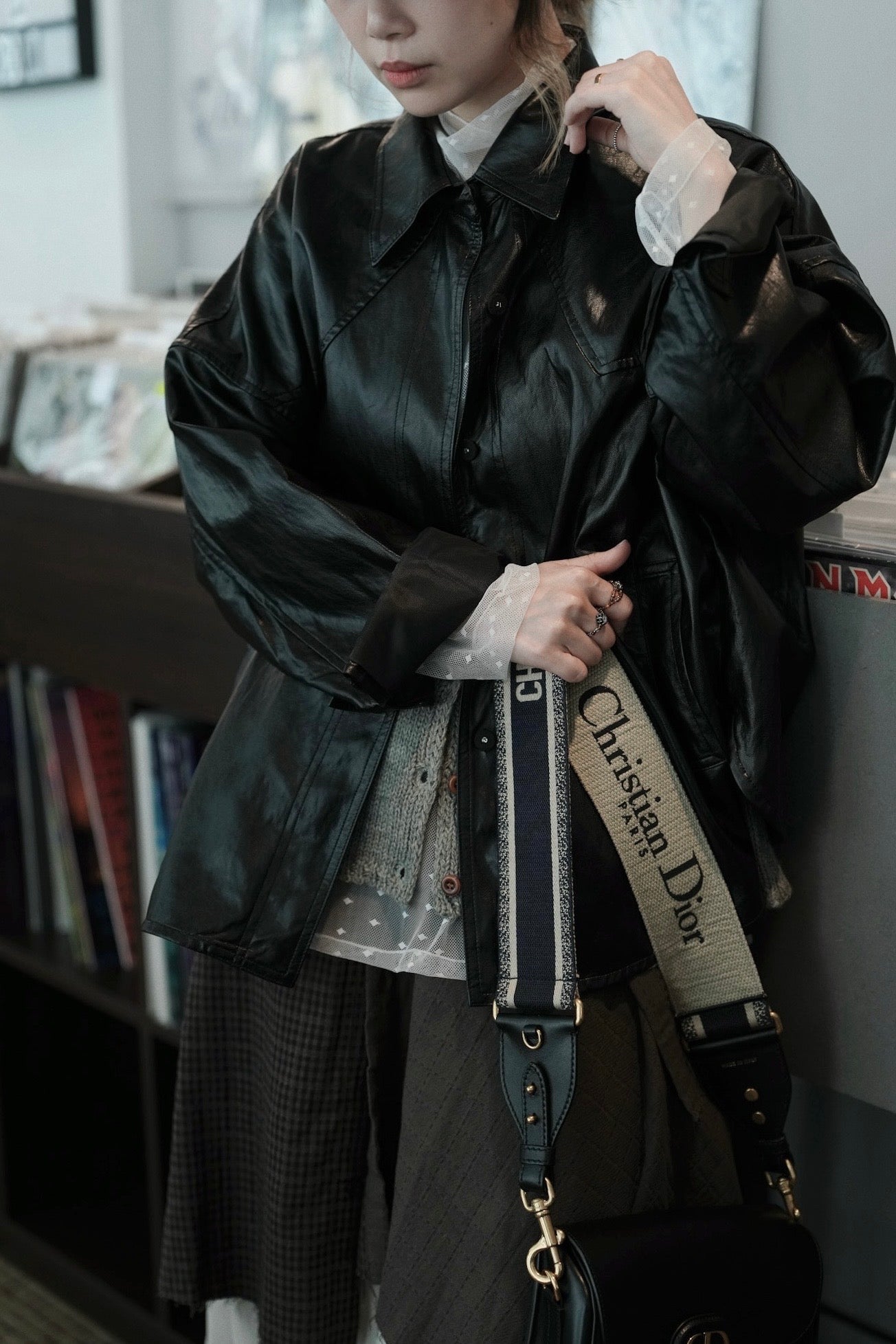 MZ945 FAUX LEATHER TRENCH JACKET