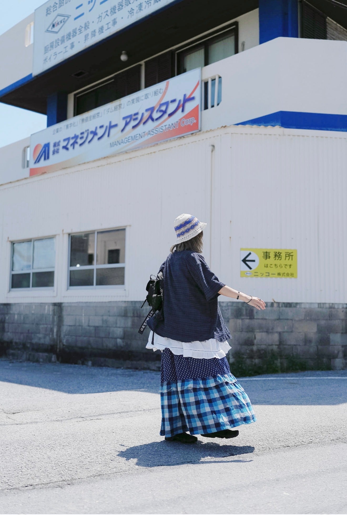 CB100 SEERSUCKER LAYER DRESS