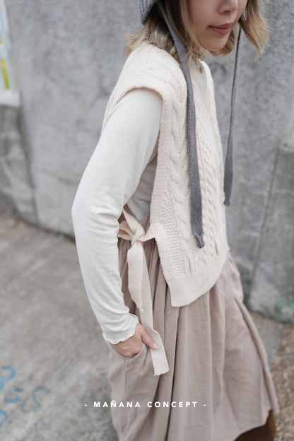 MZ593 CABLE-KNIT VEST TOP