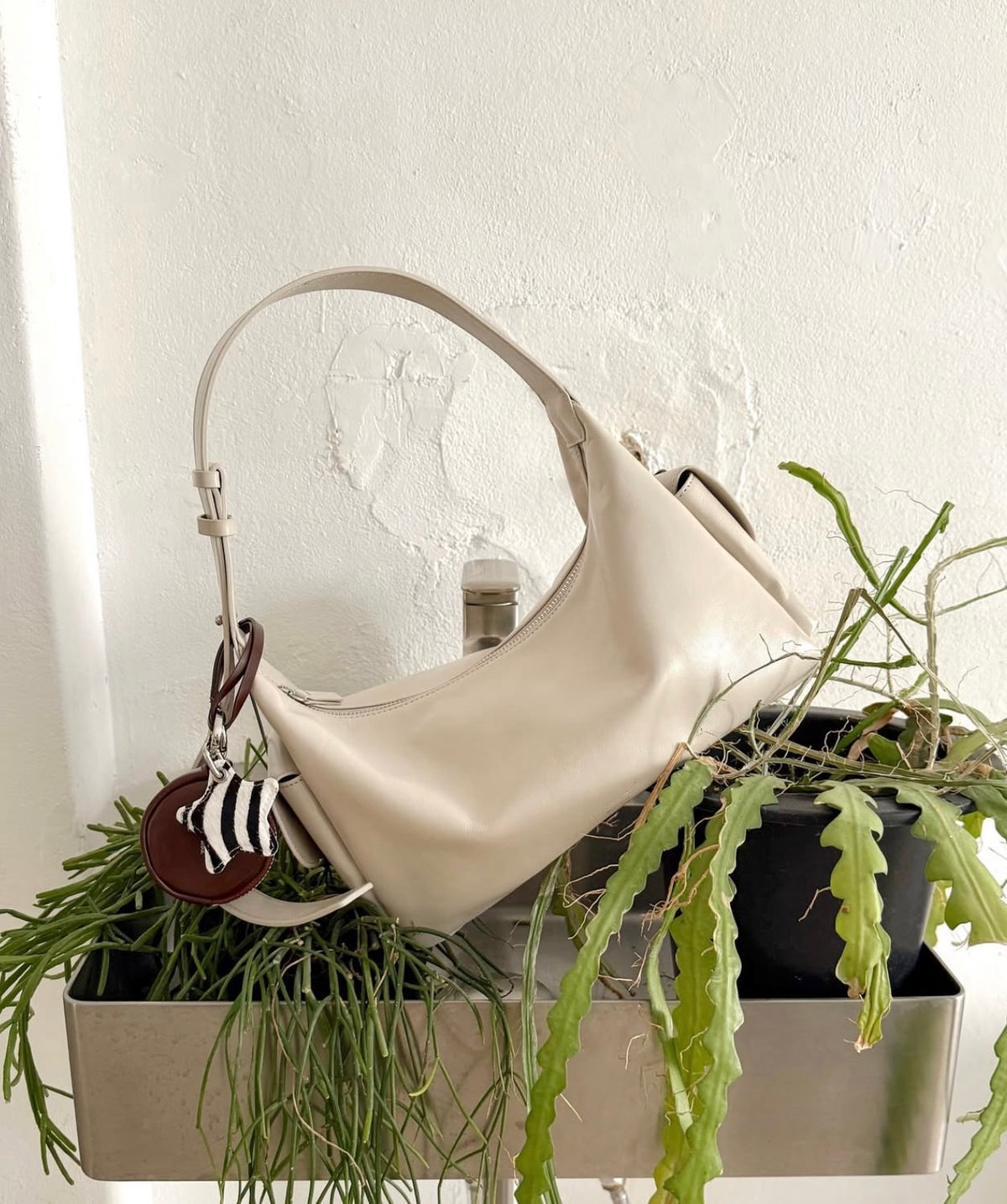 BUCKS & LEATHER HANDMADE DOUBLE POCKET HOBO BAG