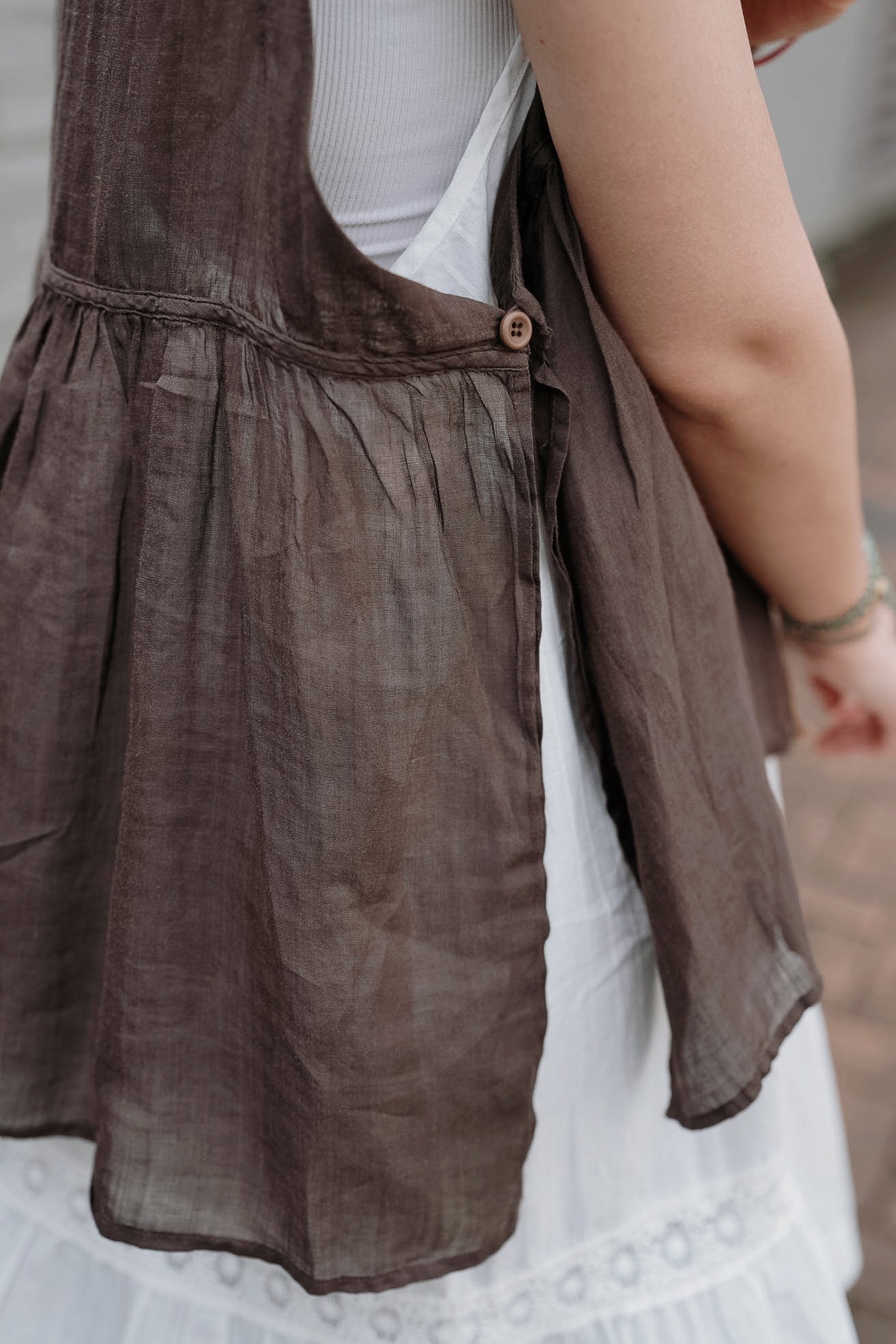 CB145 ROUND NECK SHEER TOP