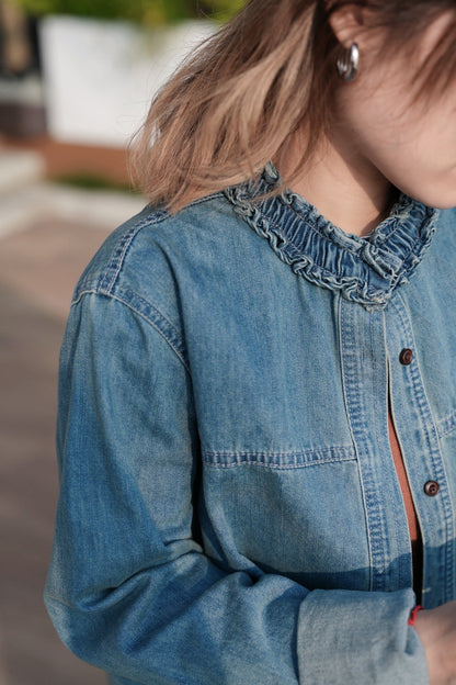 MZ948 RUFFLED COLLAR NECK DENIM SHIRT