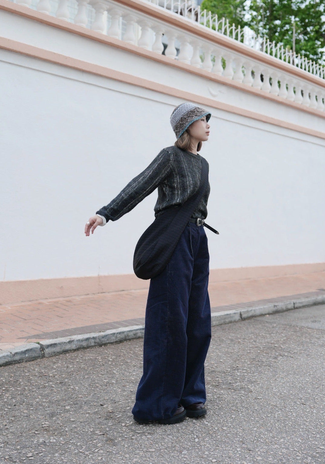 MZ861 ELASTIC WAIST CORDUROY PANTS