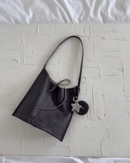 MB016 HANDMADE LEATHER FLAT SHOULDER BAG (單肩款）