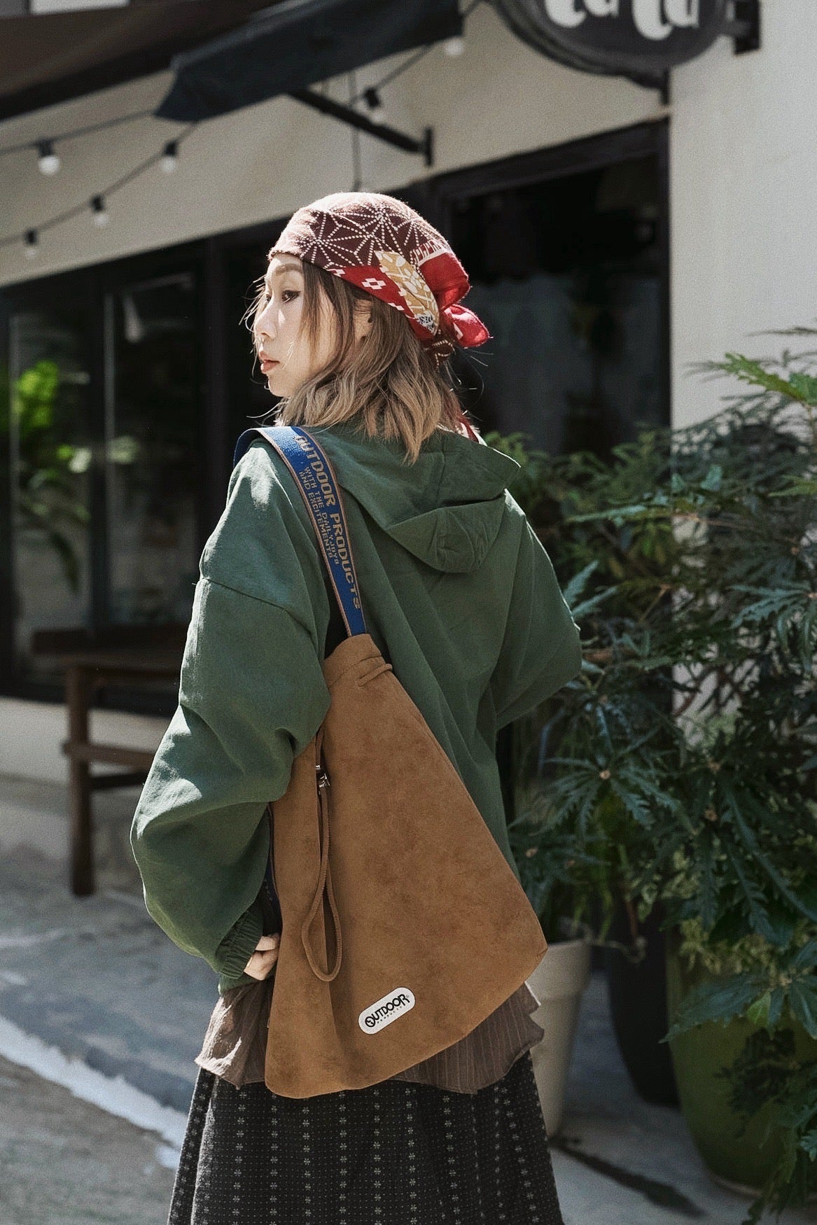 MZ960 LARGE SQUARE SCARF