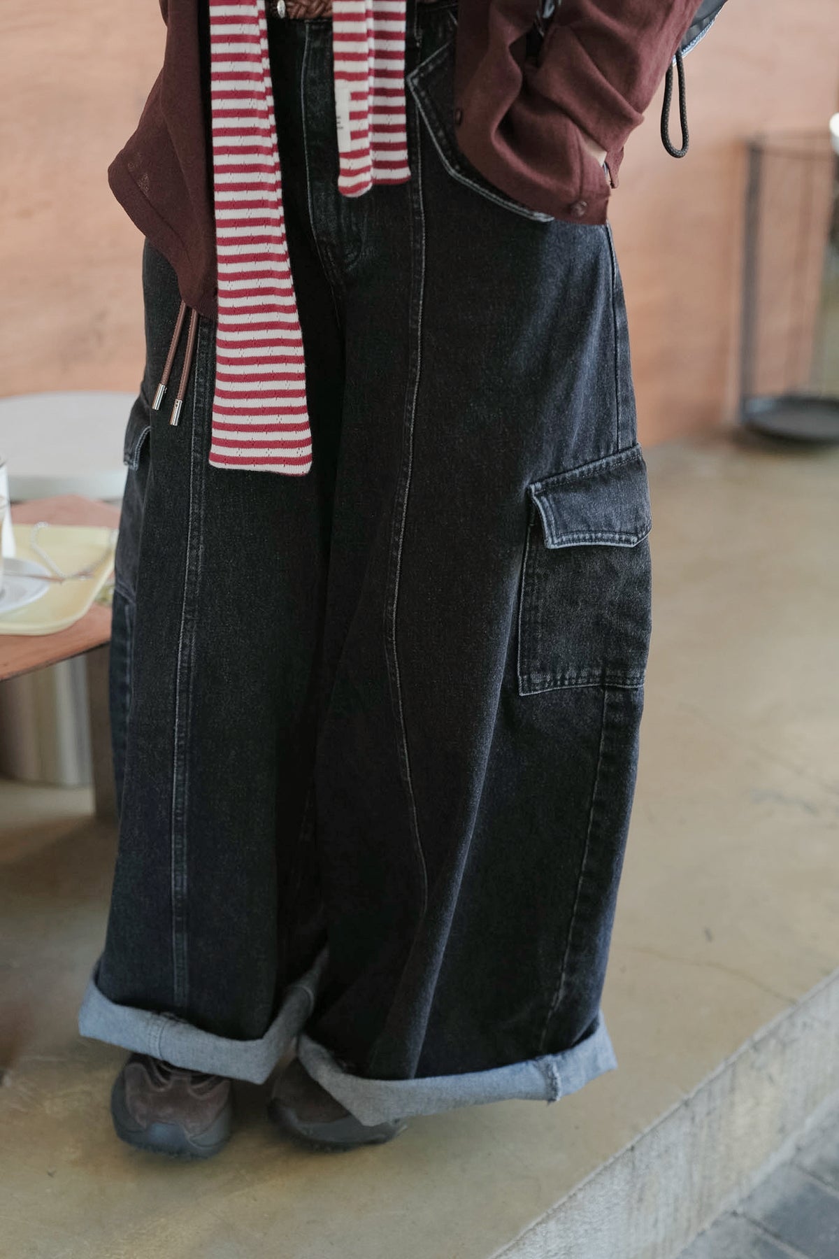 MB063 LOOSE FIT CARGO DENIM JEANS