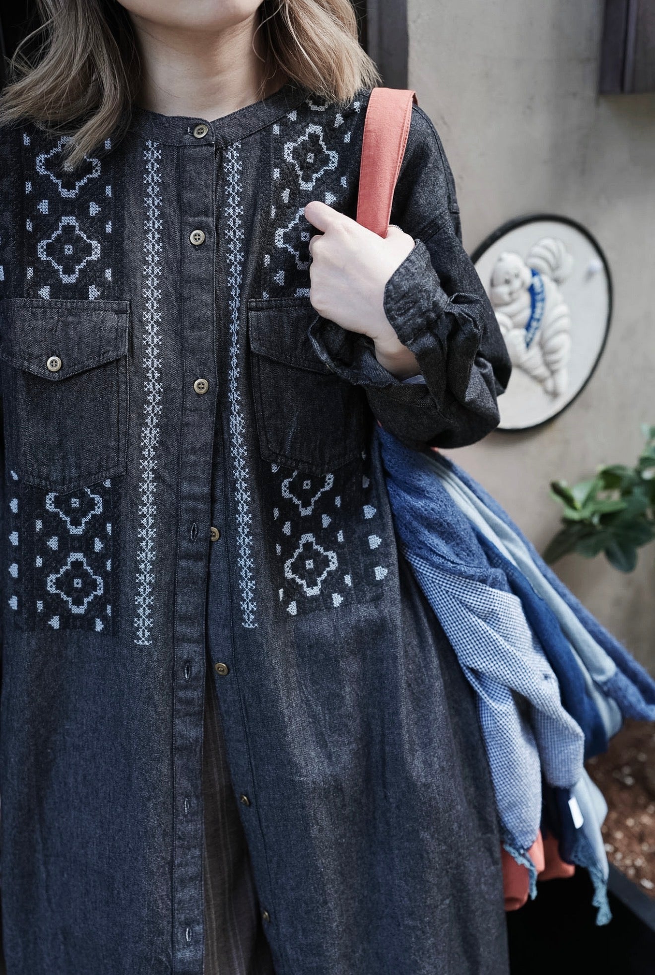 NA459 EMBROIDERED DENIM DRESS