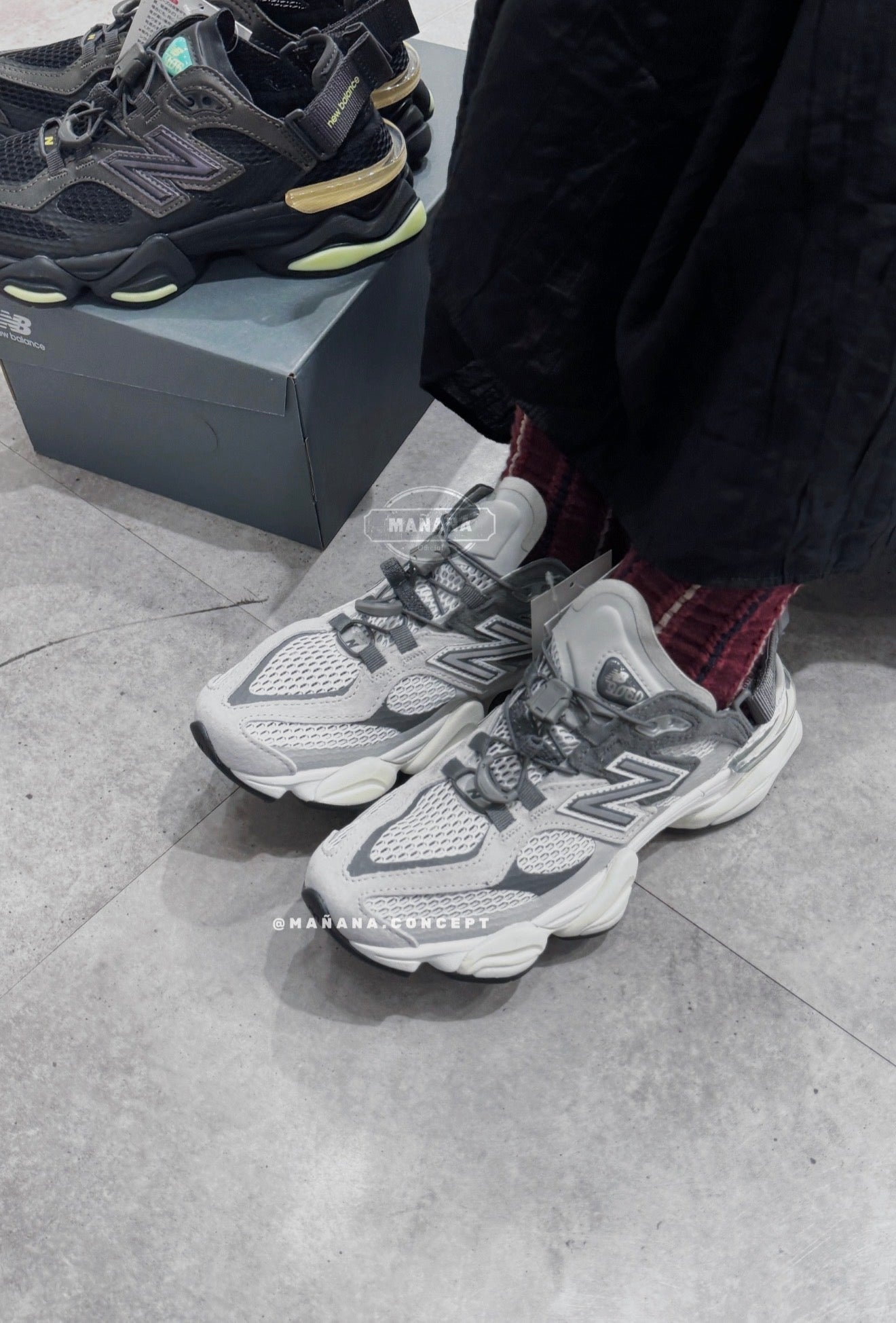 NEW BALANCE U9060 (限定款) - 灰白/銀黑