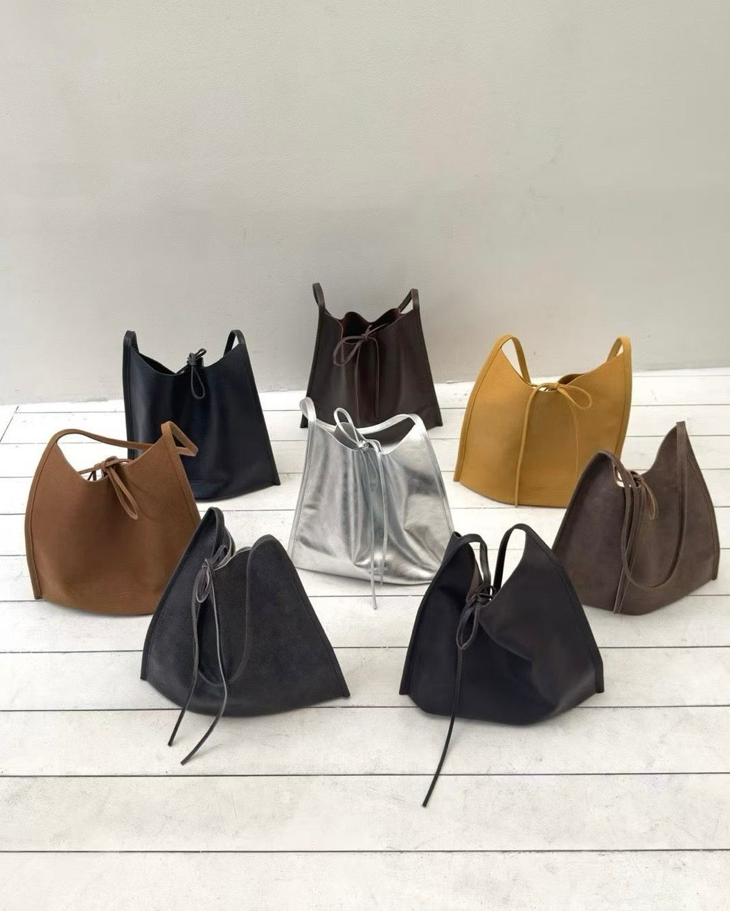 MB016 HANDMADE LEATHER FLAT SHOULDER BAG (單肩款）