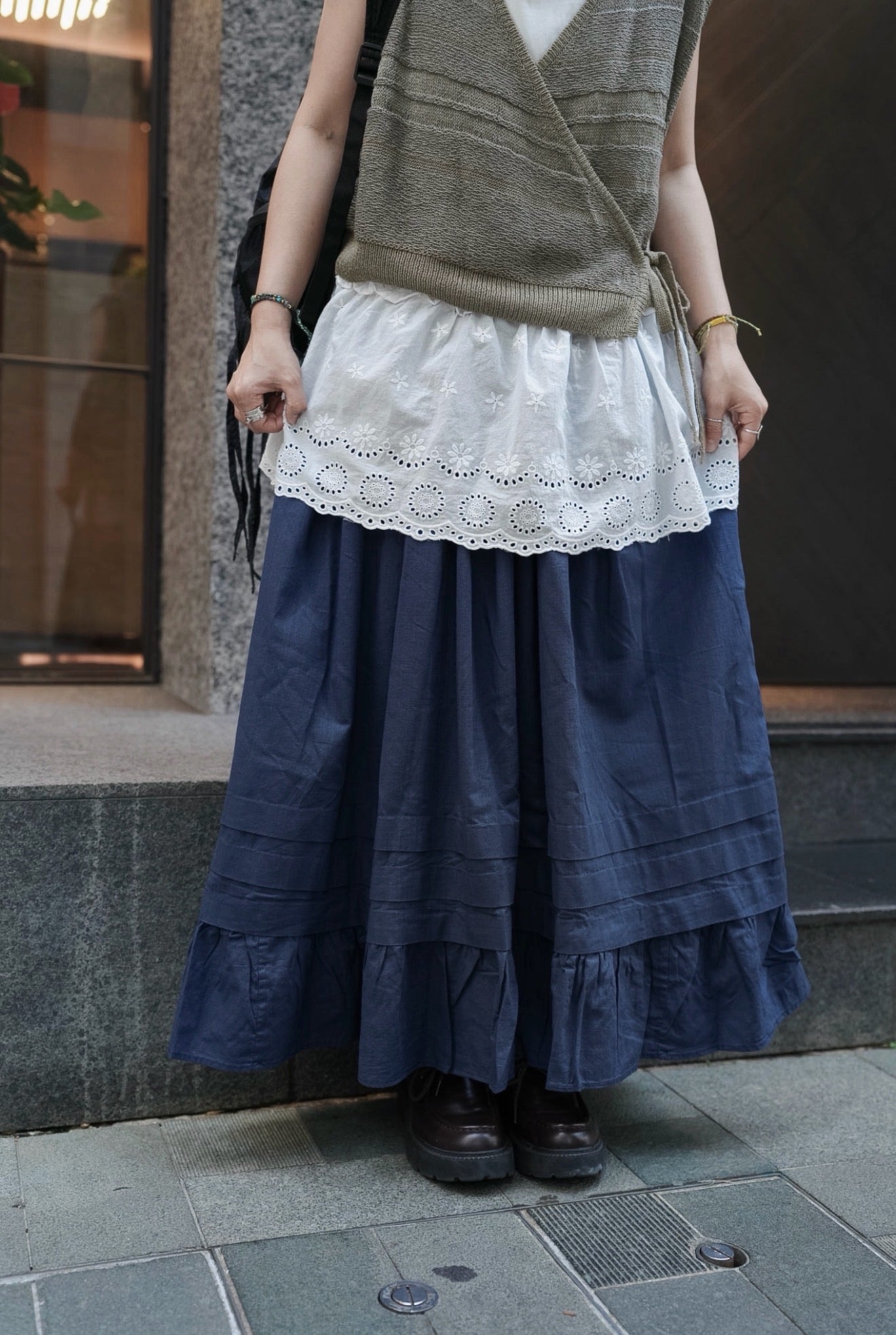 CB106 PLEATED FLARE SKIRT