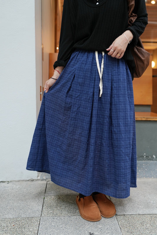 MZ828 CRINKLE BLUE PLAID SKIRT