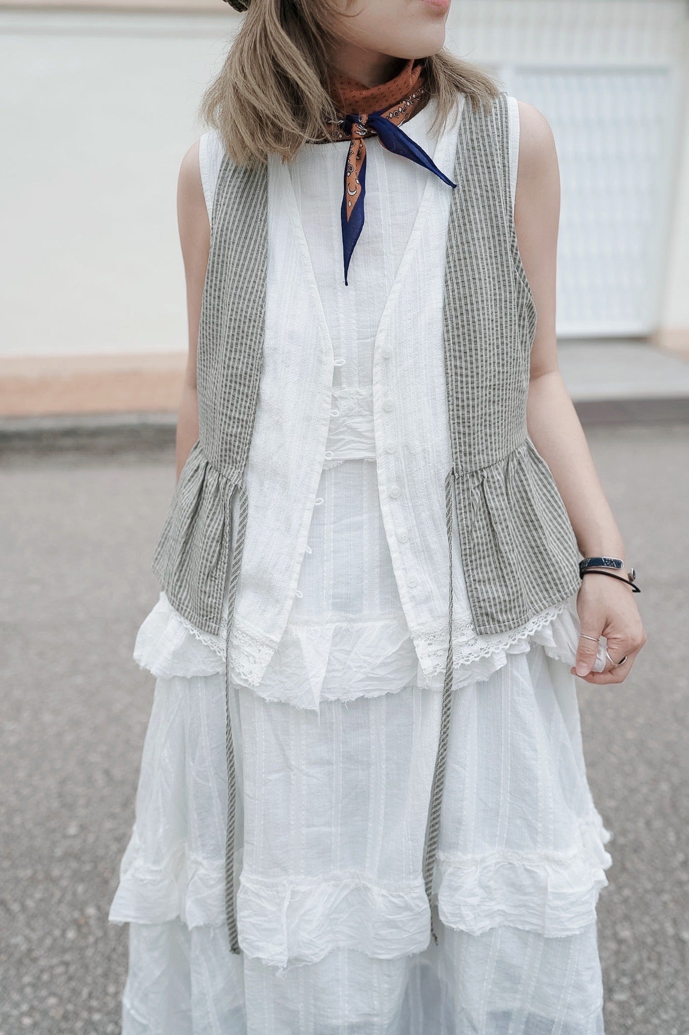 MZ994 2IN1 LACE VEST TOP
