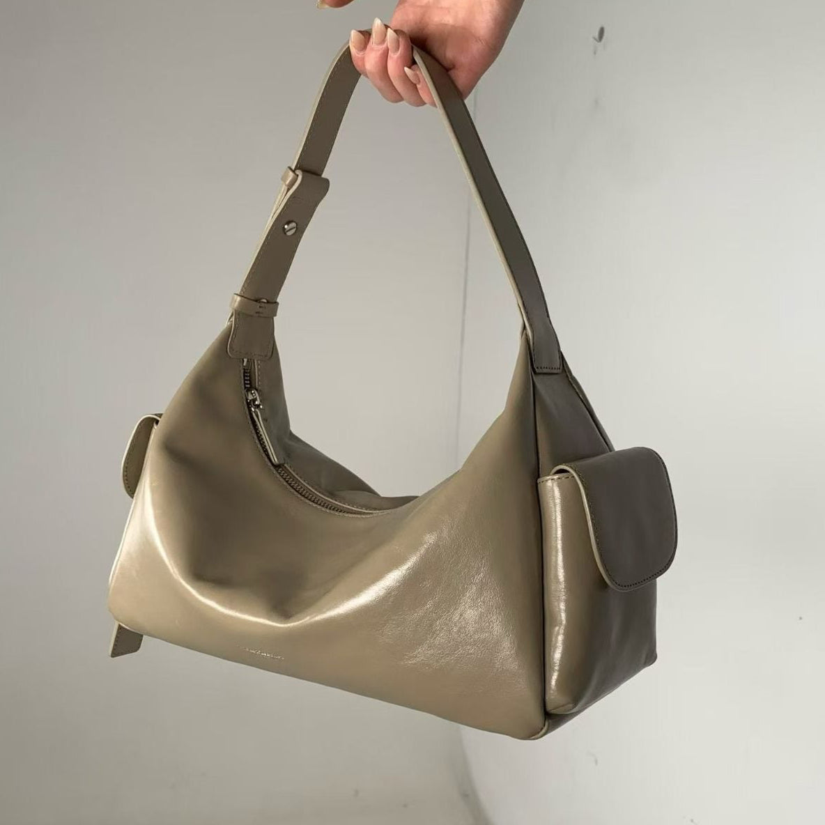 BUCKS & LEATHER HANDMADE DOUBLE POCKET HOBO BAG