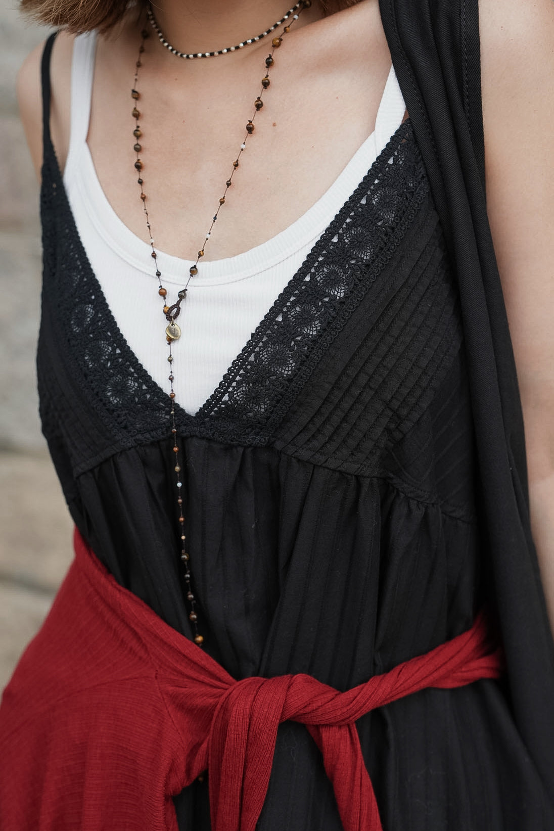 CB137 PLEATED LACE DEESS