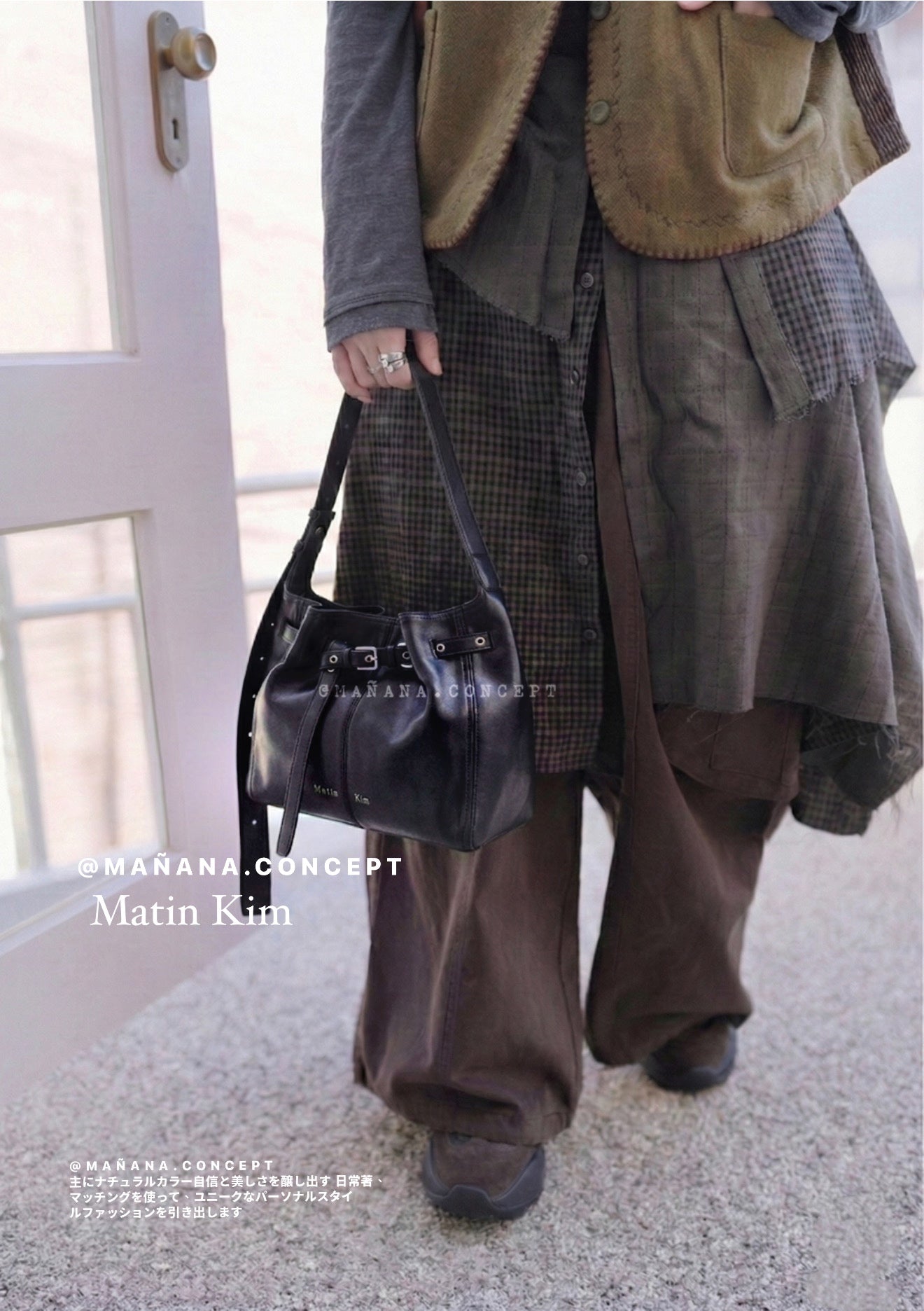 MATIN KIM BELTED VOLUNN BUCKET BAG