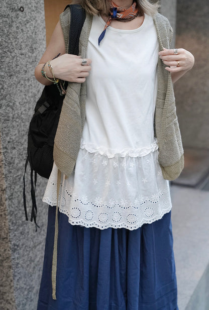 CB111 EMBROIDERY SLEEVELESS TOP