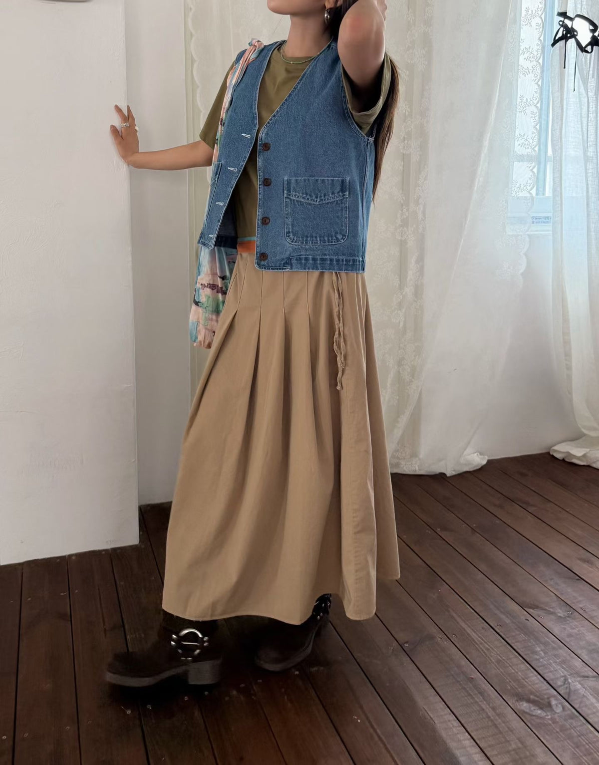 MB051 V-NECK DENIM VEST